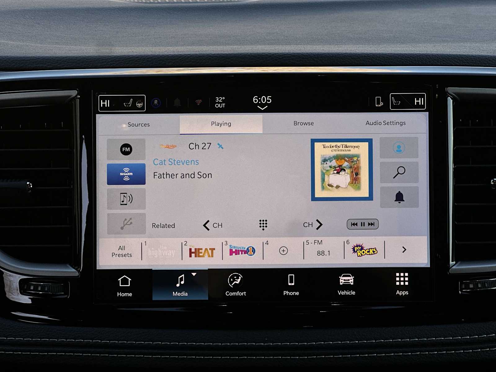 Thumbnail: 2026 Chrysler Pacifica - 12