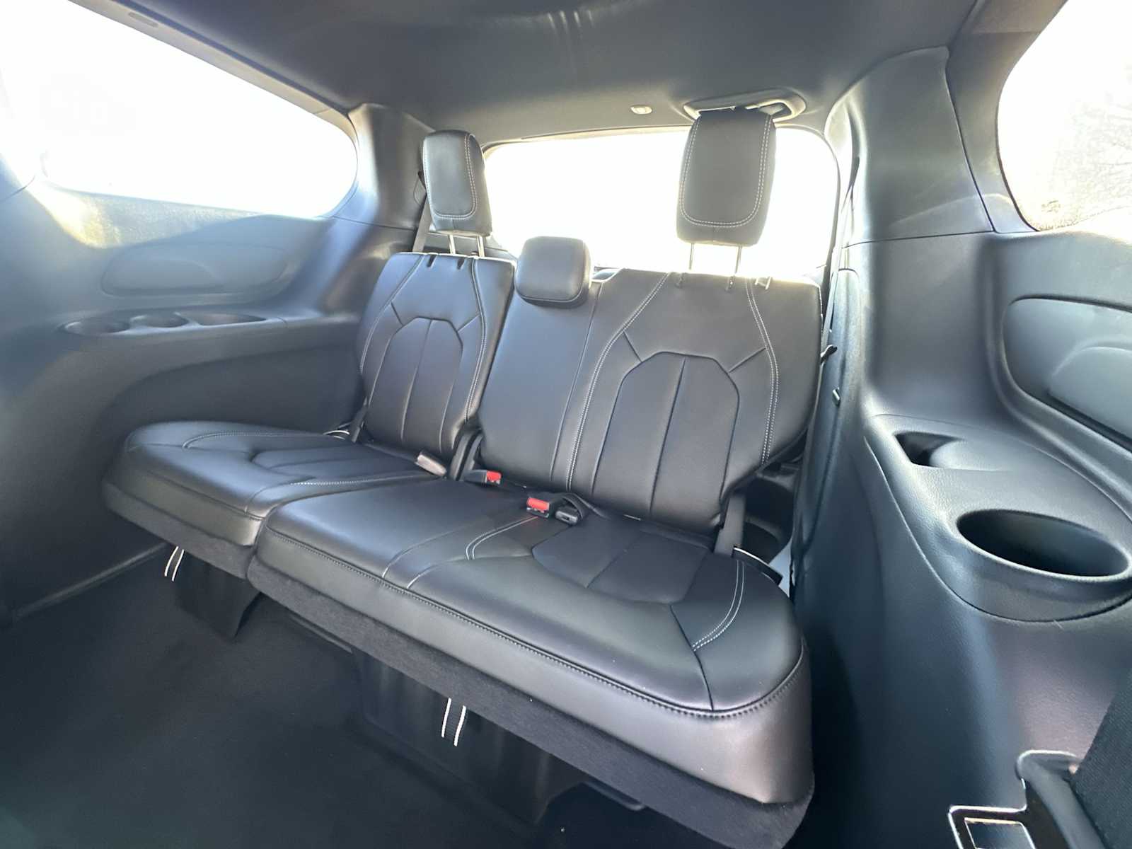 Thumbnail: 2026 Chrysler Pacifica - 23