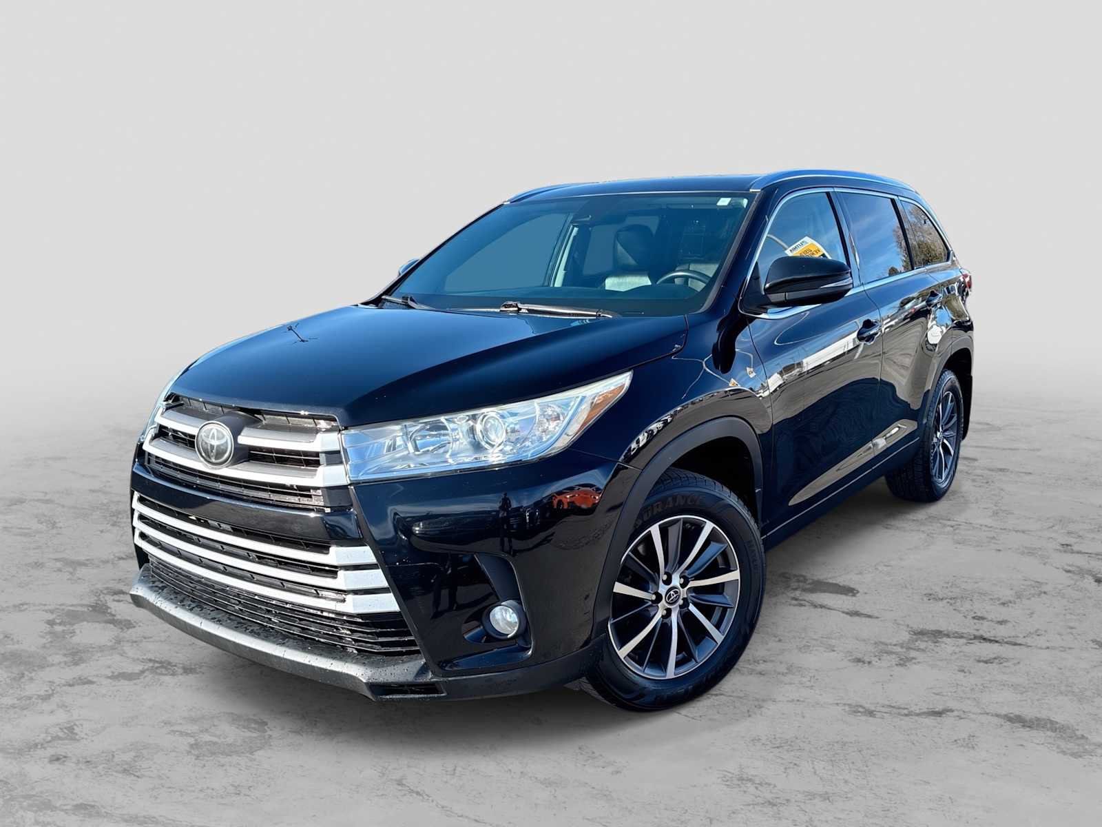 Thumbnail: 2019 Toyota Highlander - 1