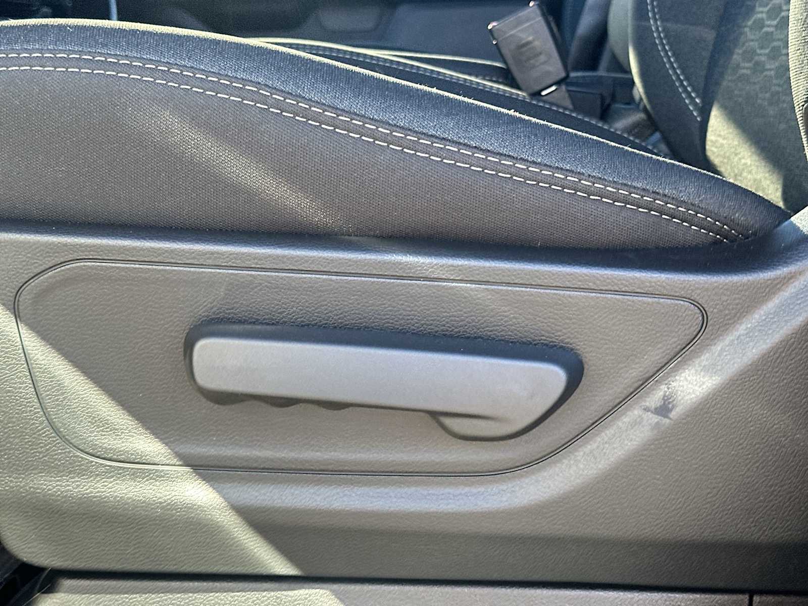 Thumbnail: 2026 RAM 1500 - 14