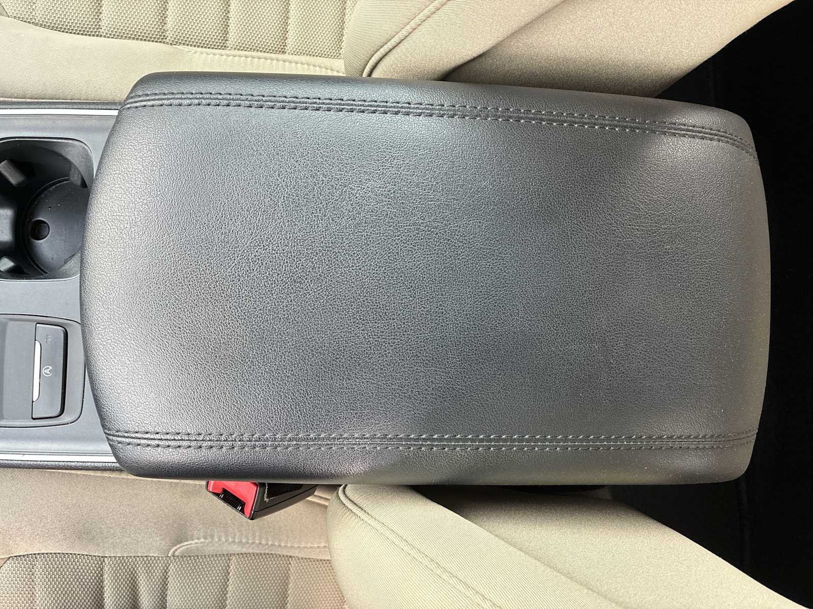 Thumbnail: 2022 Ford Edge - 21