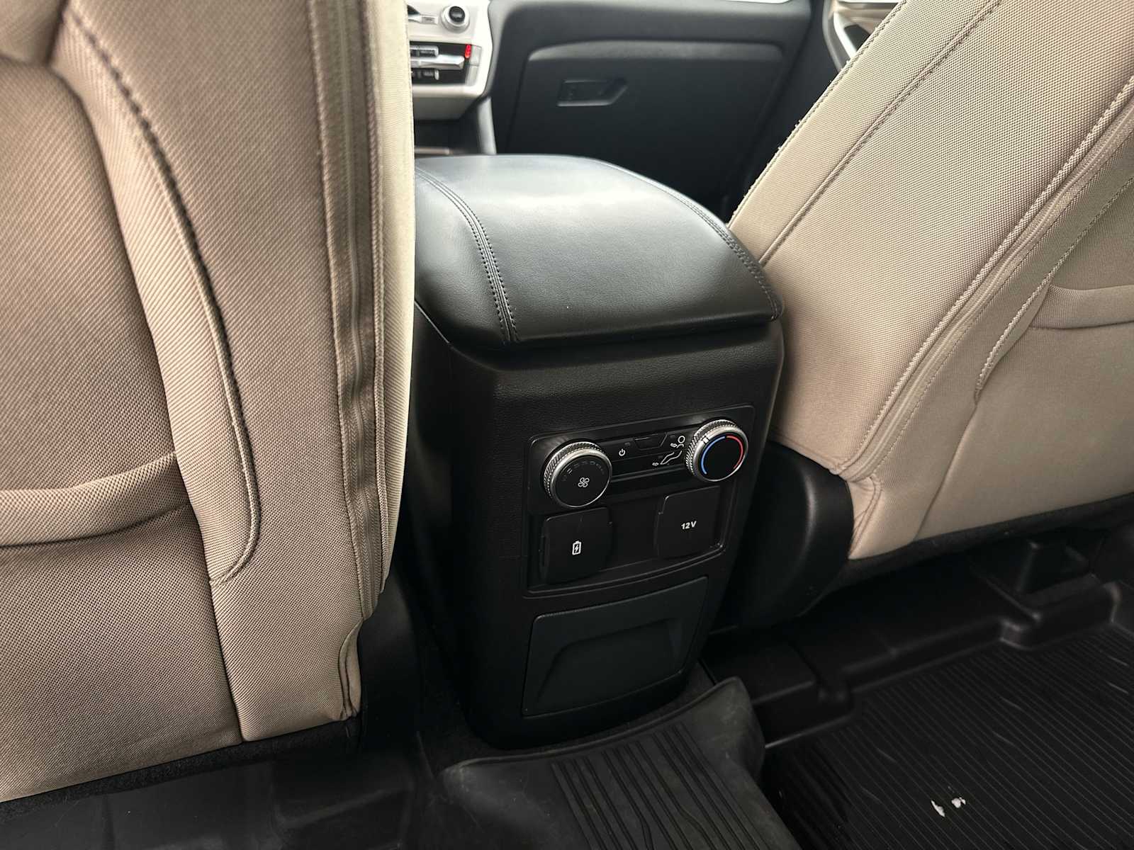 Thumbnail: 2023 Ford Explorer - 20