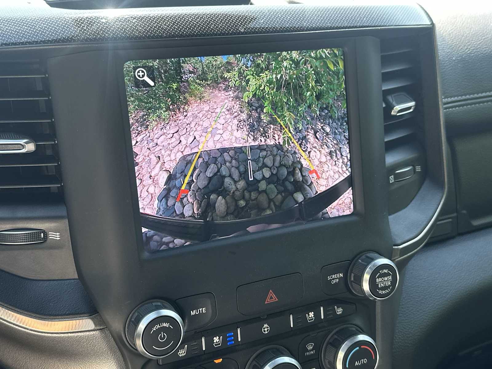 Thumbnail: 2021 RAM 1500 - 21