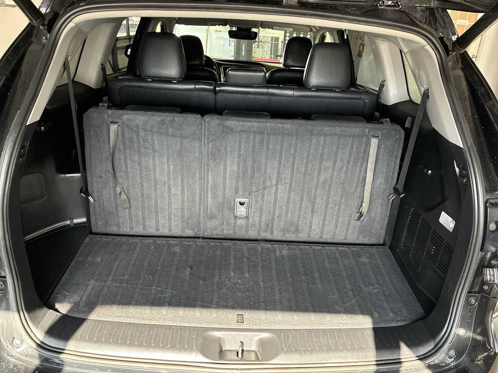 Thumbnail: 2019 Toyota Highlander - 20