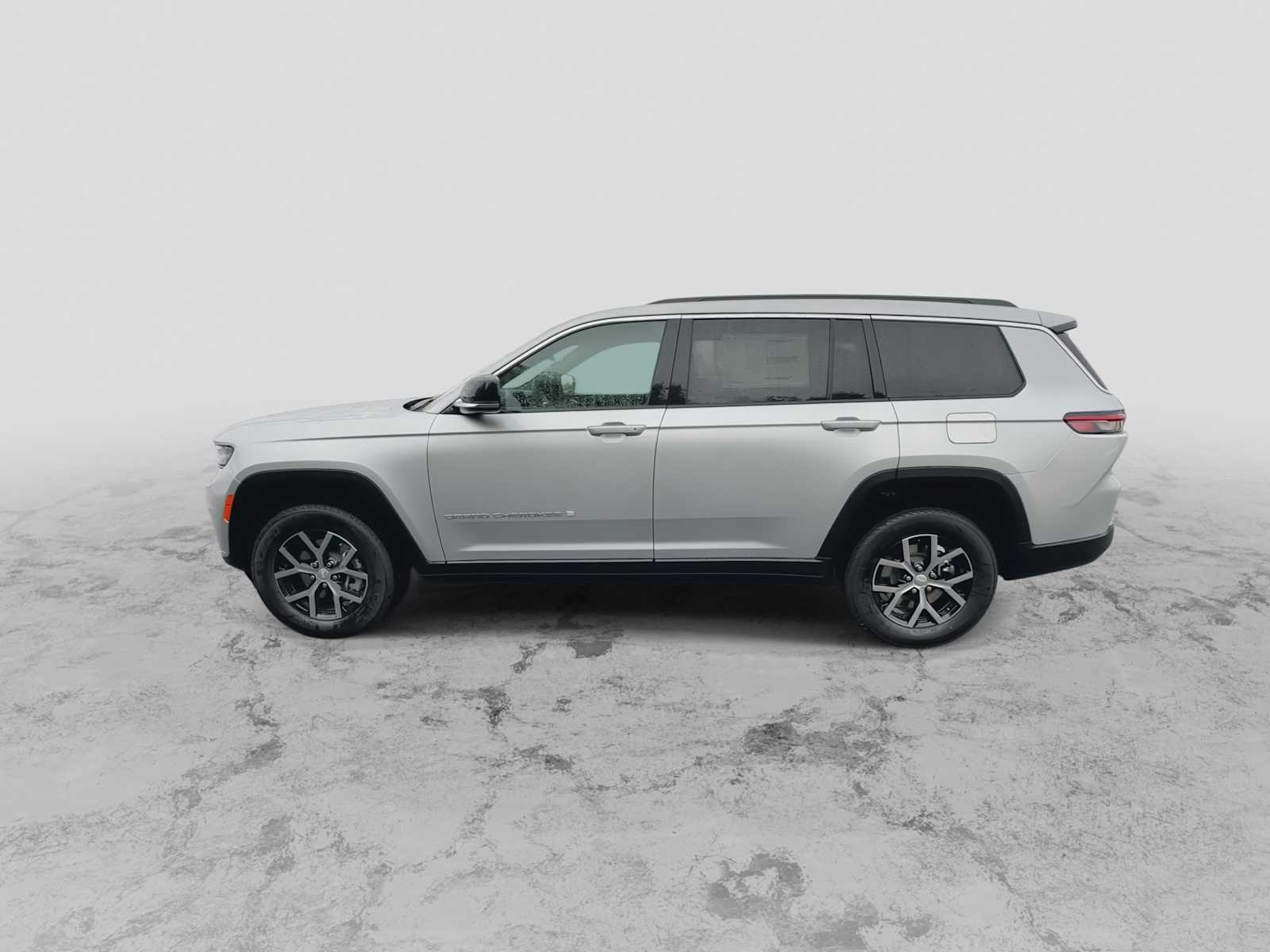 Thumbnail: 2025 Jeep Grand Cherokee - 5