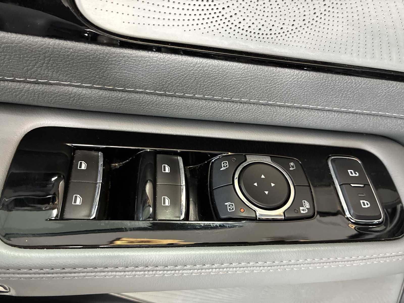 Thumbnail: 2020 Lincoln Aviator - 15