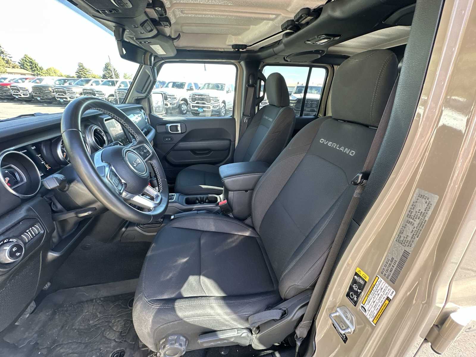 Thumbnail: 2022 Jeep Gladiator - 13