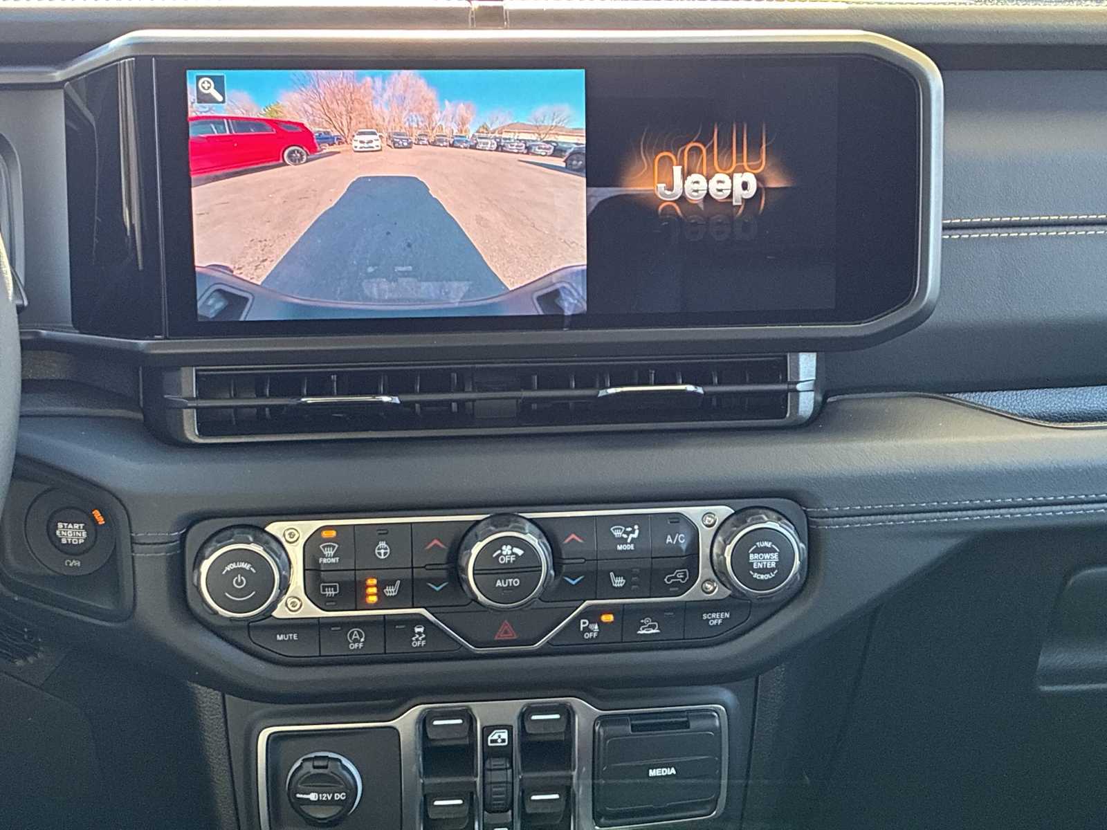 Thumbnail: 2026 Jeep Gladiator - 23