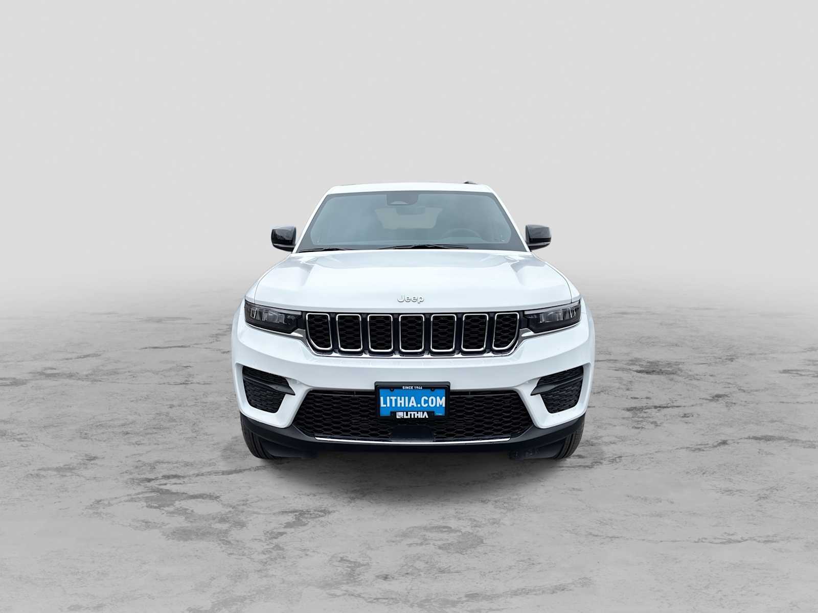 Thumbnail: 2026 Jeep Grand Cherokee - 3