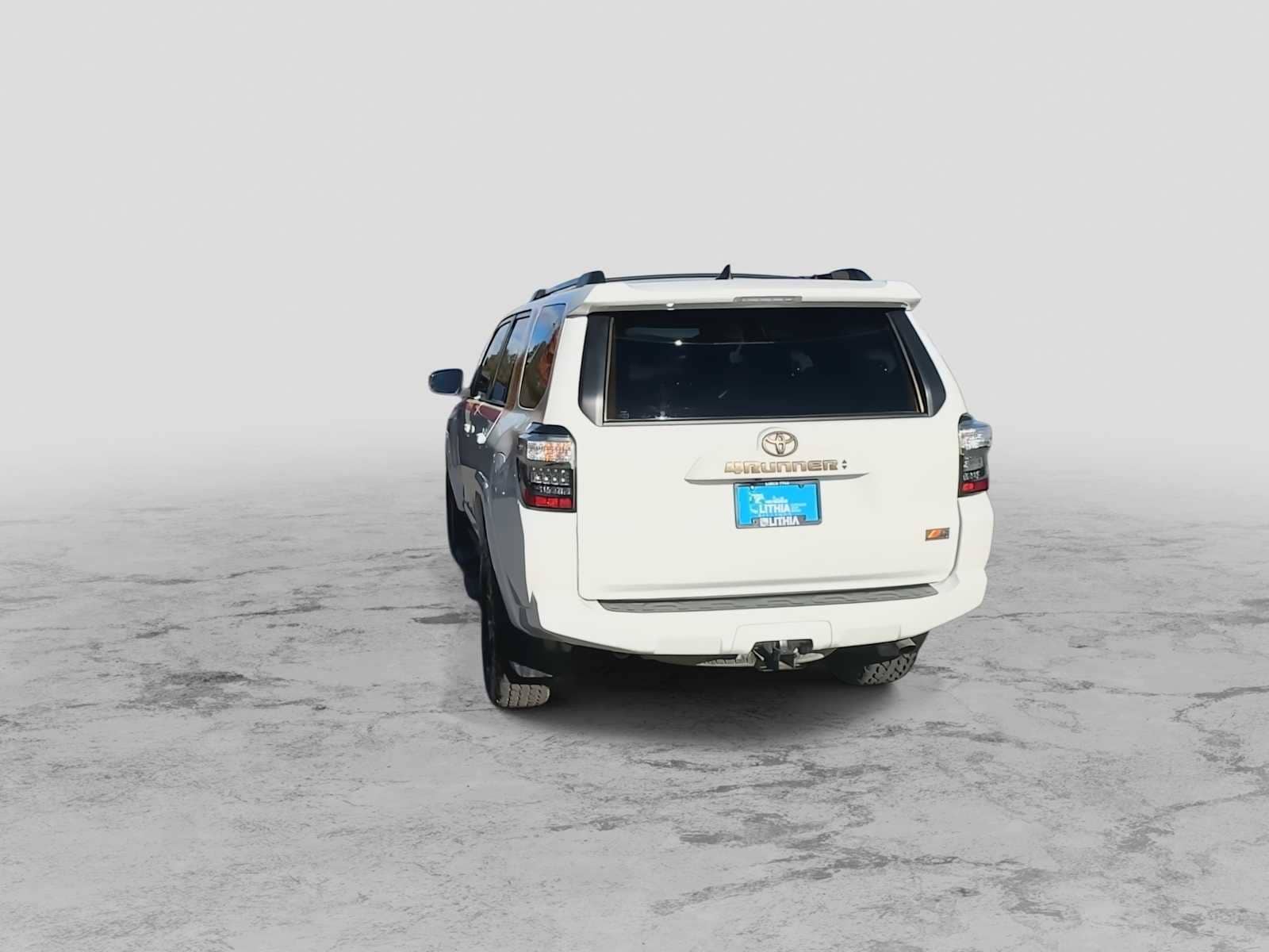 Thumbnail: 2023 Toyota 4Runner - 7