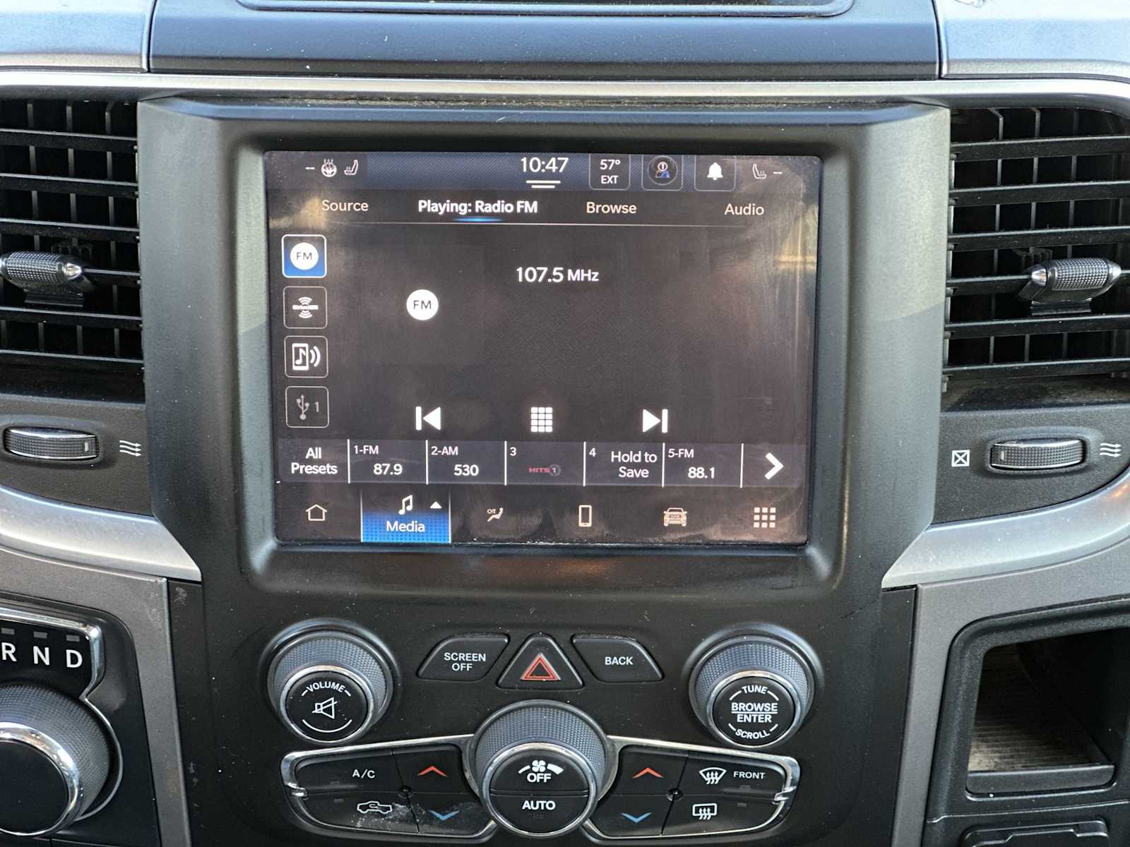 Thumbnail: 2022 RAM 1500 Classic - 12