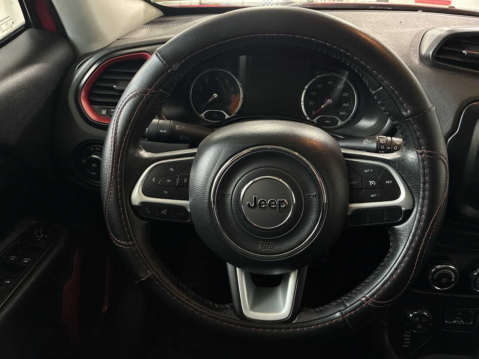 Thumbnail: 2017 Jeep Renegade - 11