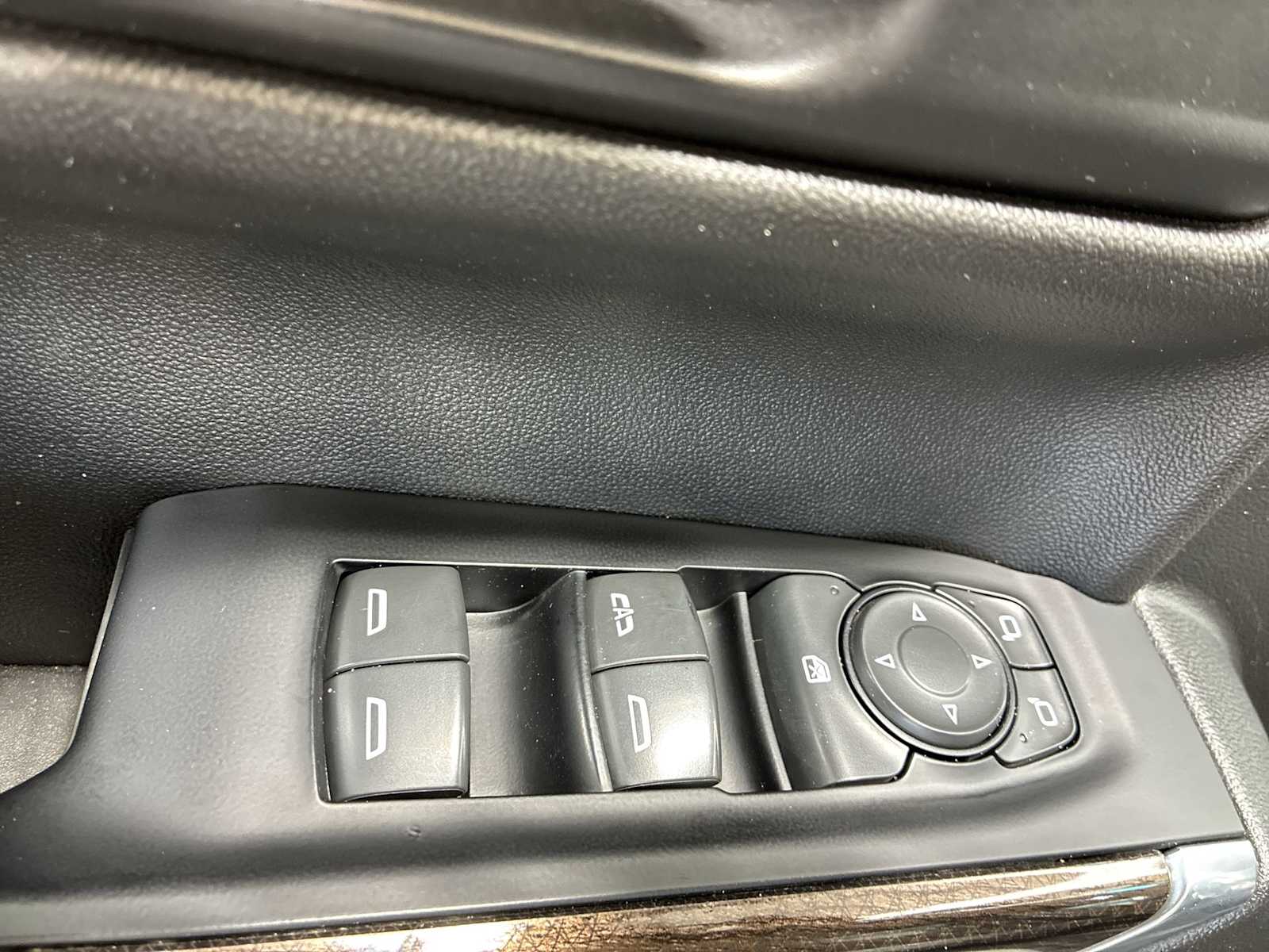 Thumbnail: 2019 Chevrolet Silverado 1500 - 15