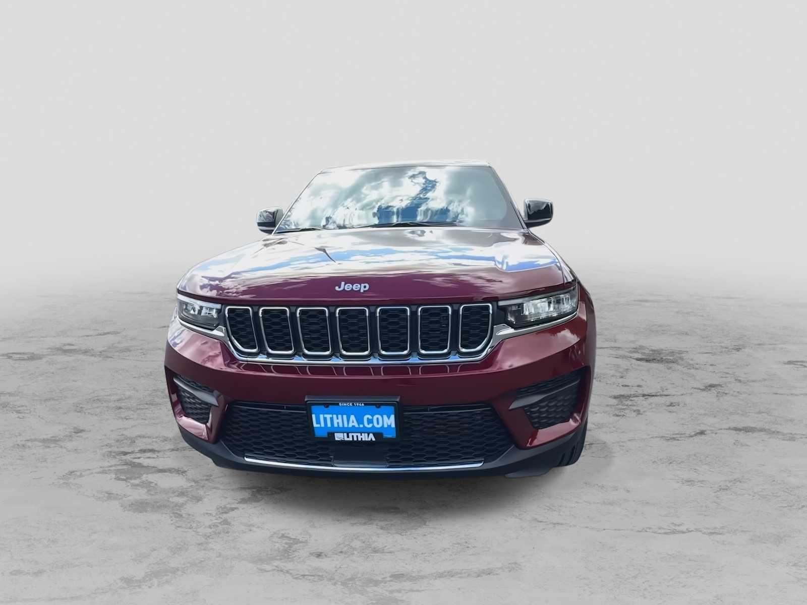 Thumbnail: 2025 Jeep Grand Cherokee - 3