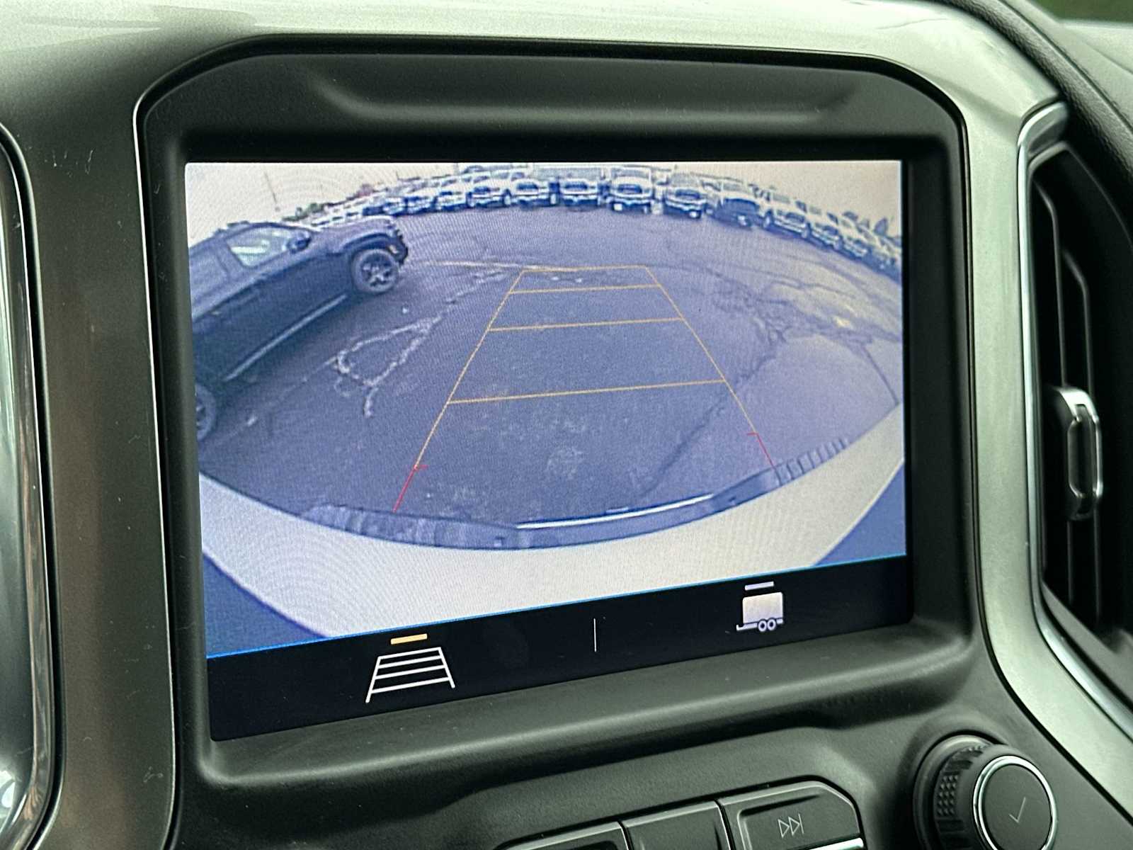 Thumbnail: 2021 Chevrolet Silverado 2500 - 21