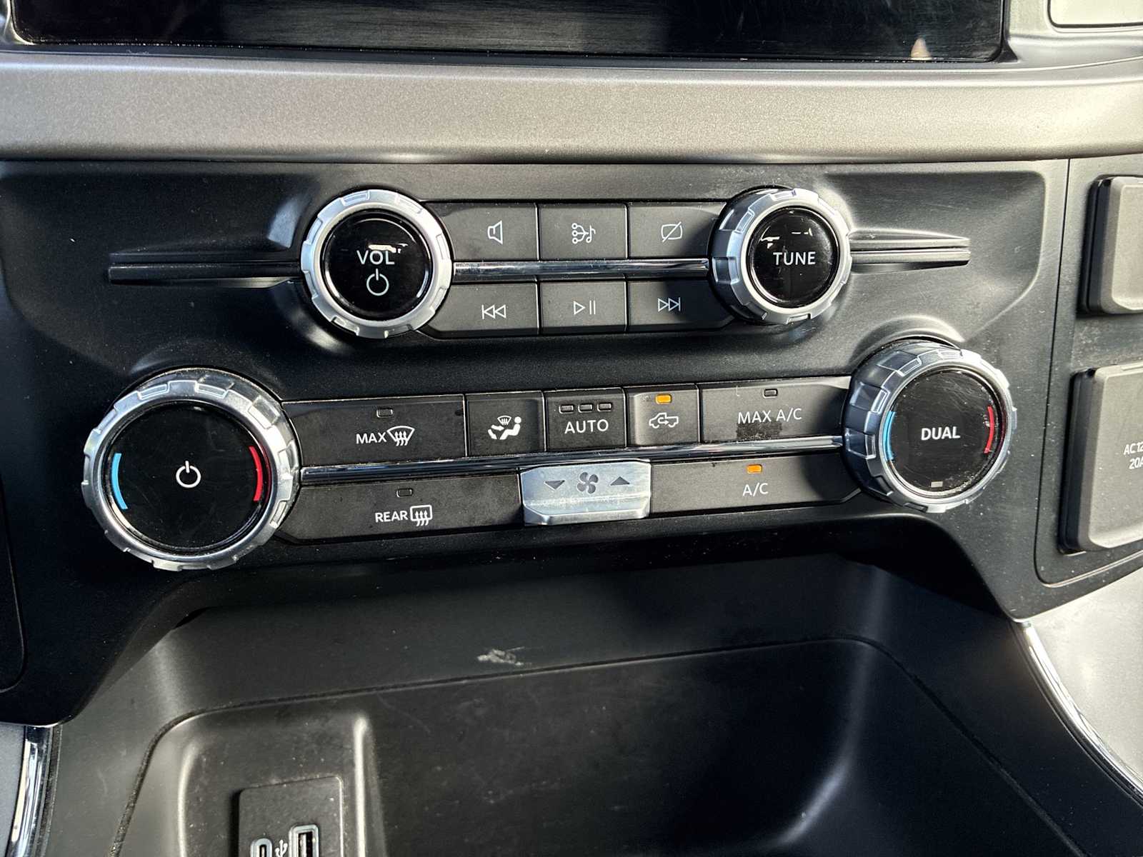 2024 Ford F-150 XLT - Photo 16