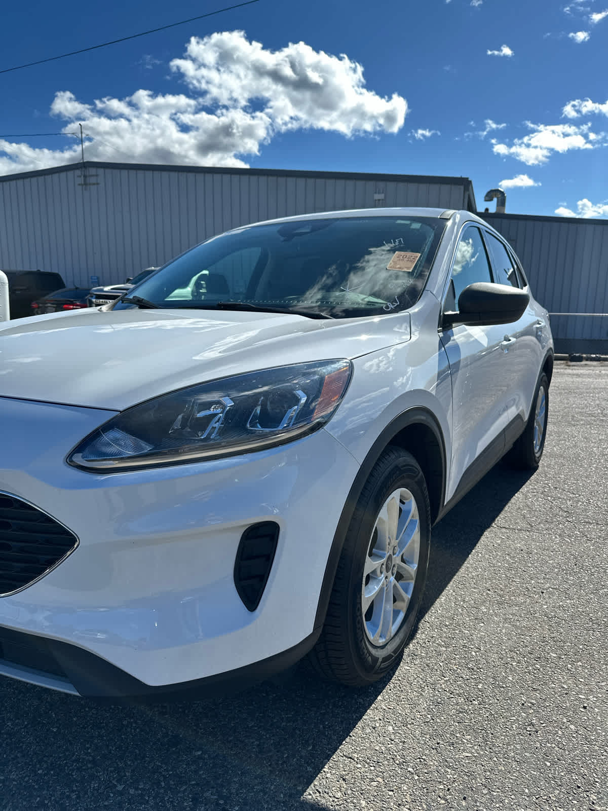 2022 Ford Escape SE Hybrid photo 2
