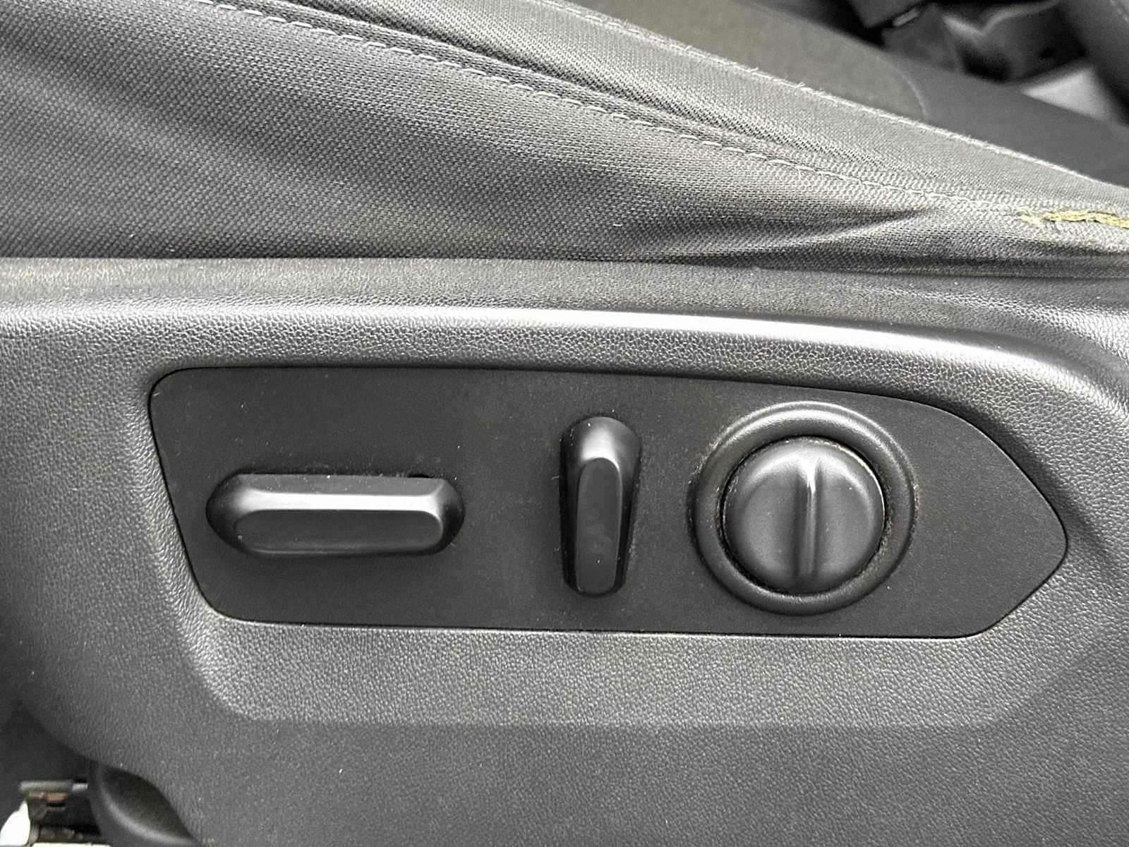 Thumbnail: 2019 Chevrolet Silverado 1500 - 14