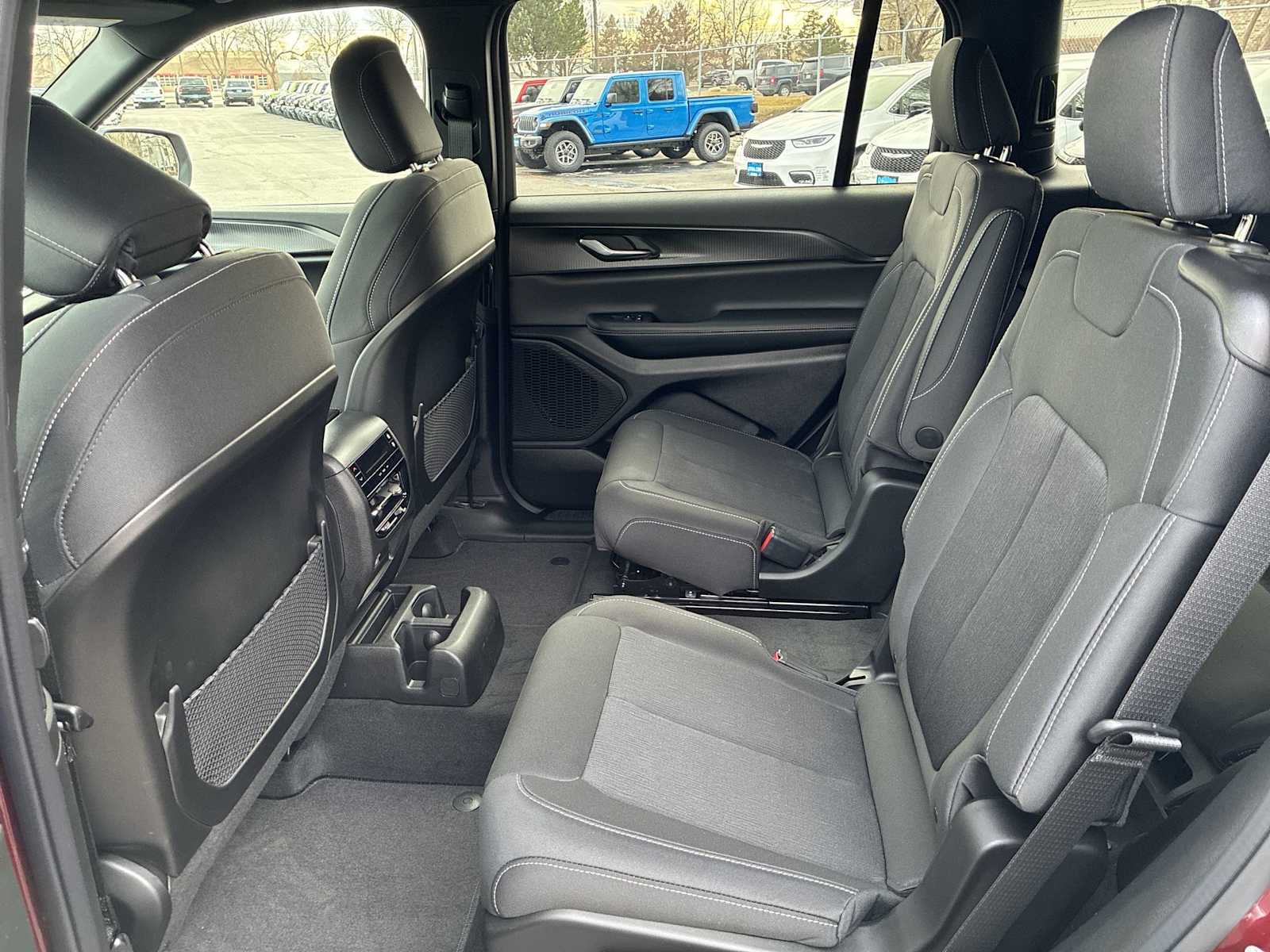 Thumbnail: 2026 Jeep Grand Cherokee - 23