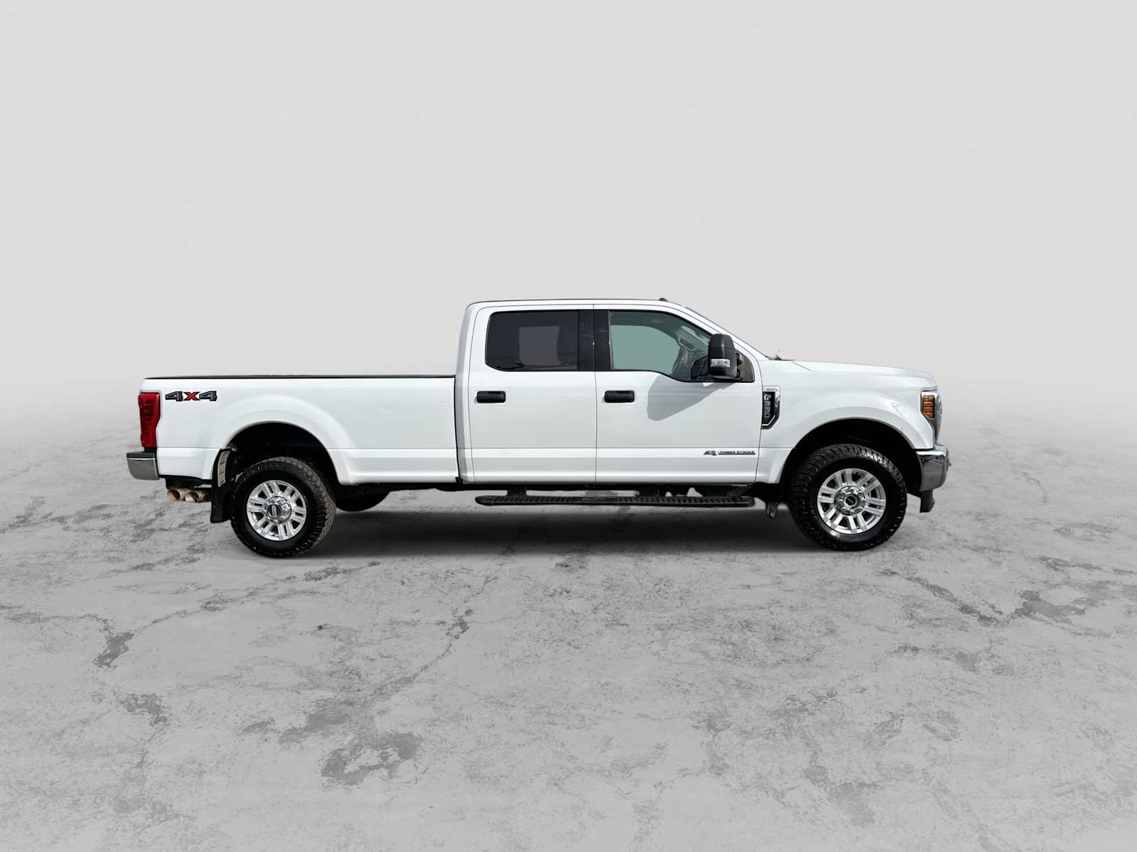 Thumbnail: 2019 Ford F-350 - 9
