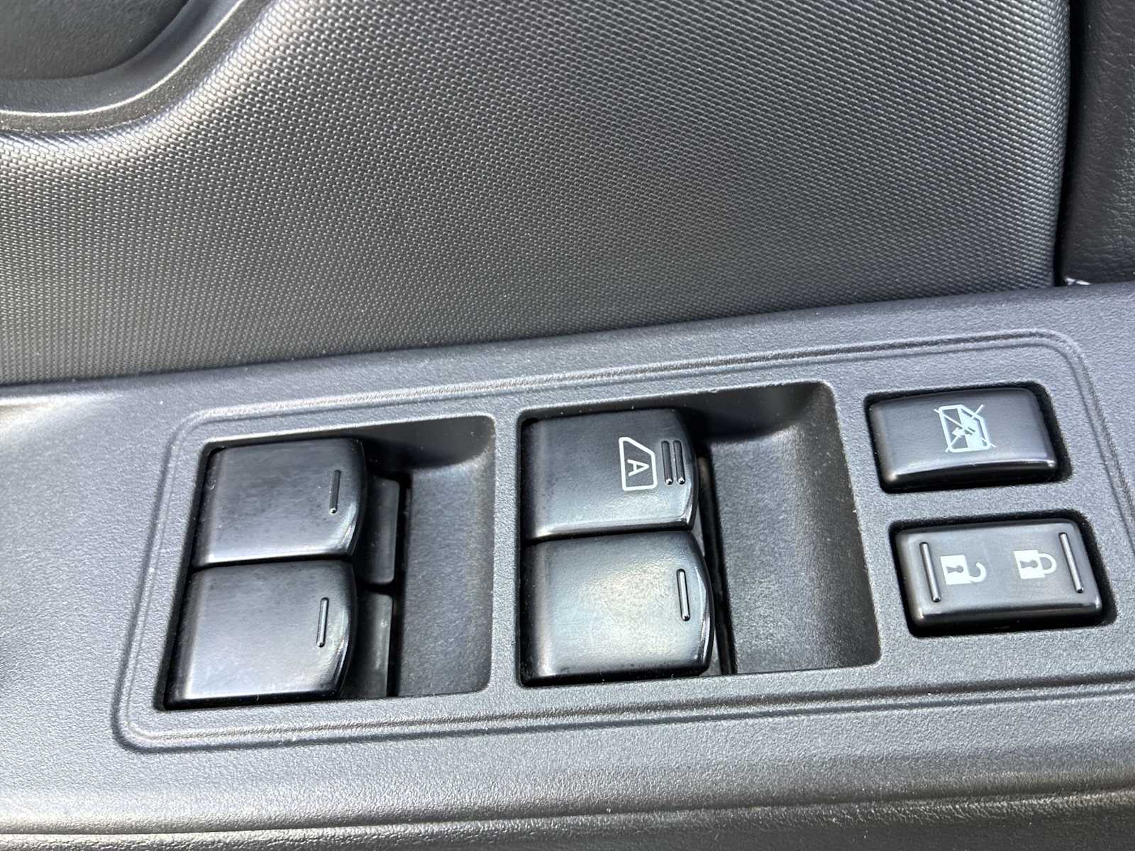 Thumbnail: 2022 Nissan Frontier - 15