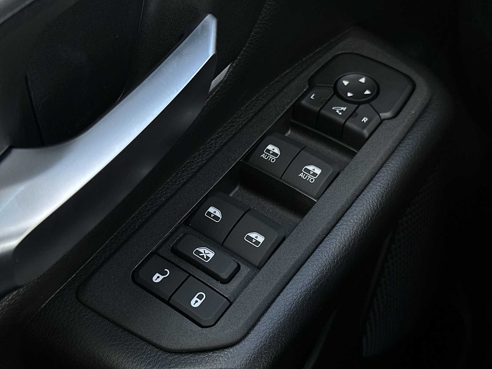 Thumbnail: 2026 RAM 1500 - 15