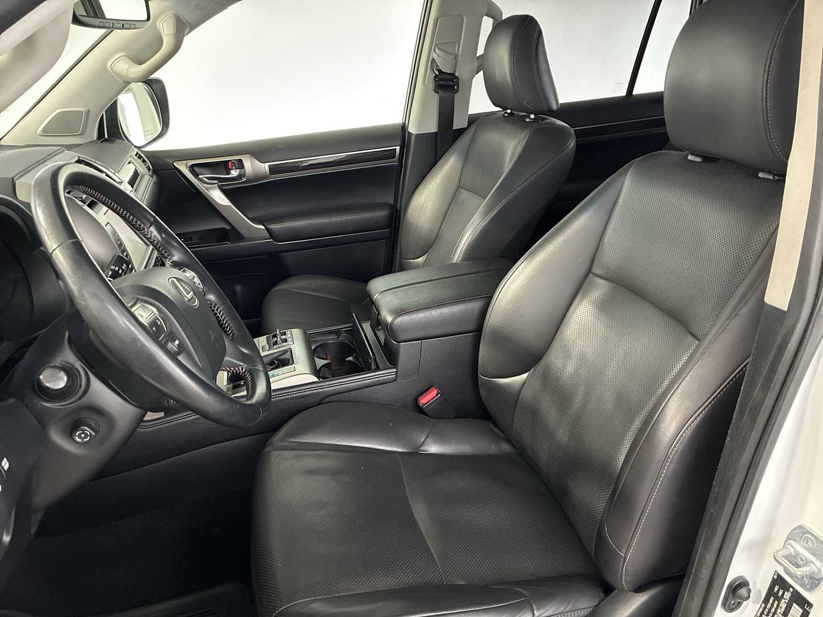 Thumbnail: 2017 Lexus GX - 13