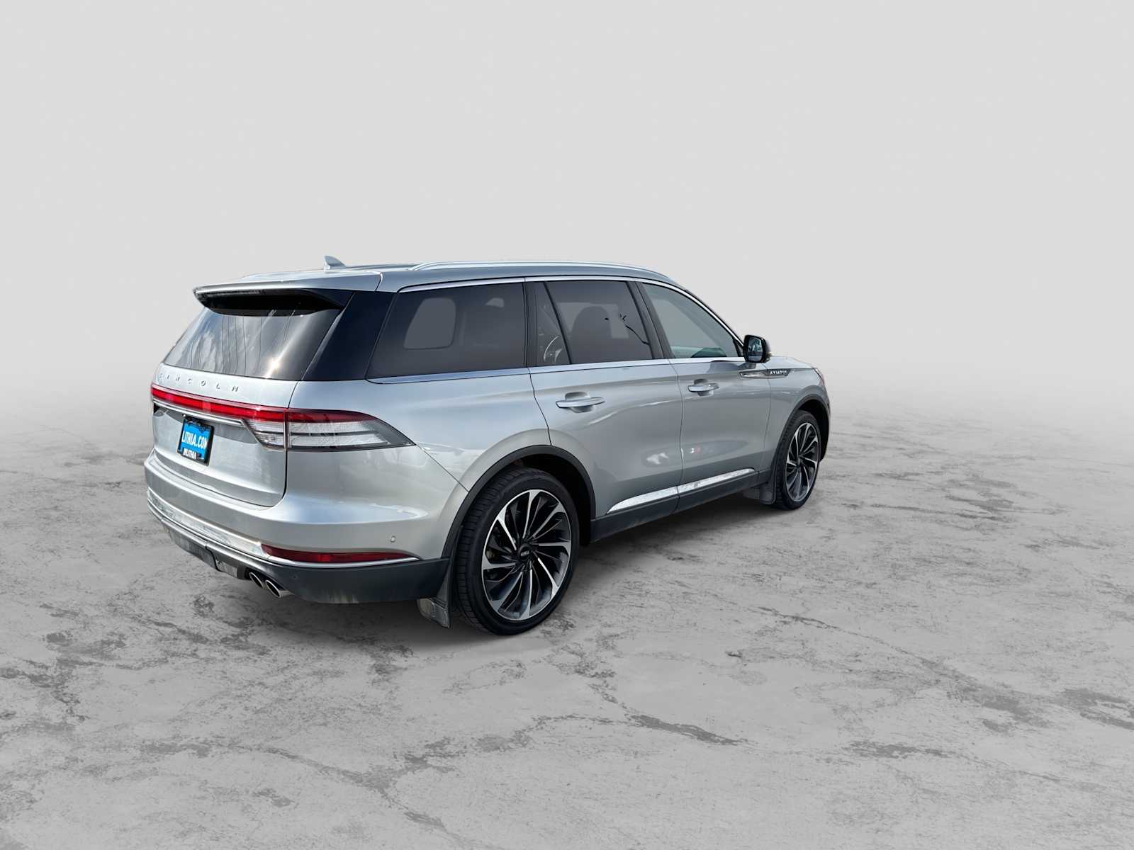 Thumbnail: 2020 Lincoln Aviator - 8