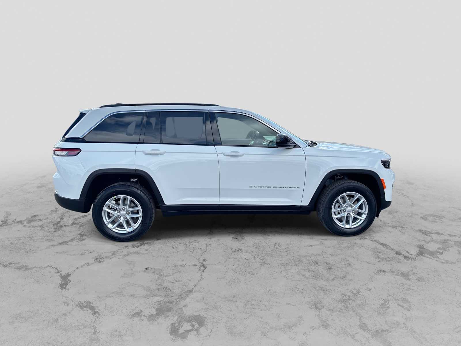 Thumbnail: 2026 Jeep Grand Cherokee - 9