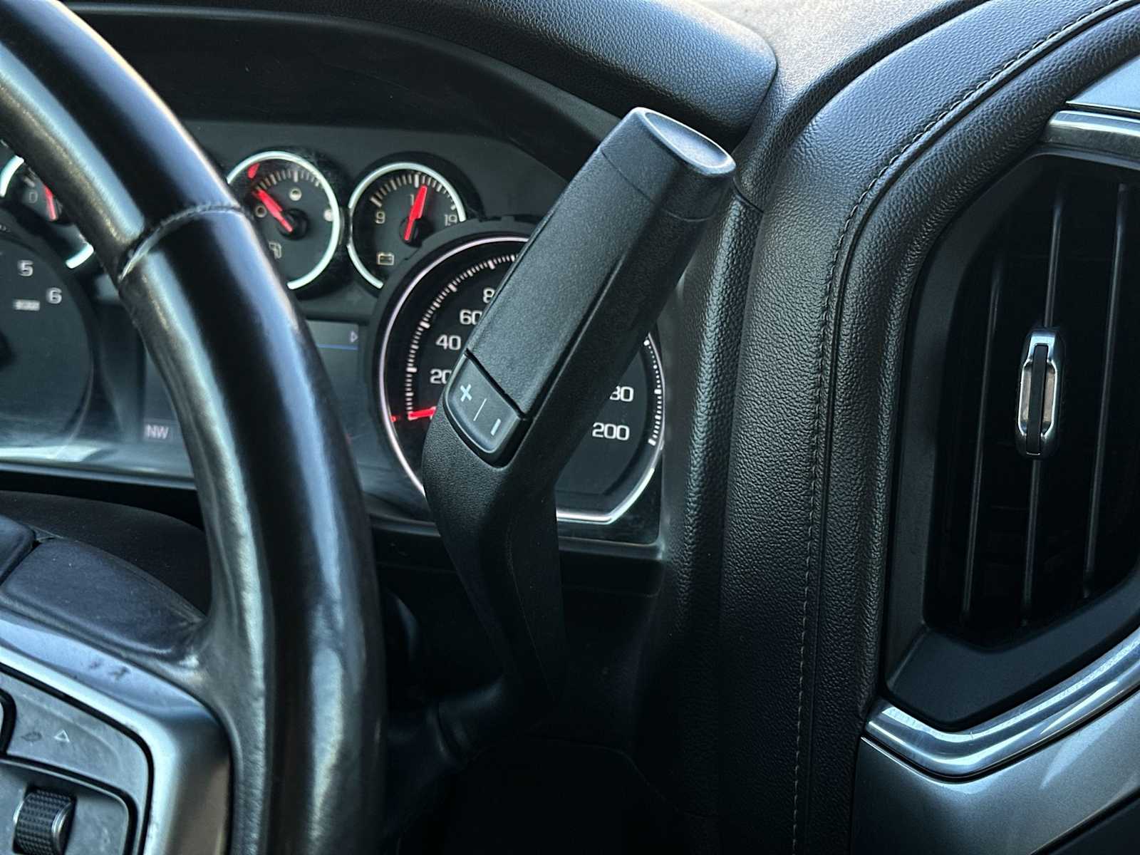 Thumbnail: 2019 Chevrolet Silverado 1500 - 20