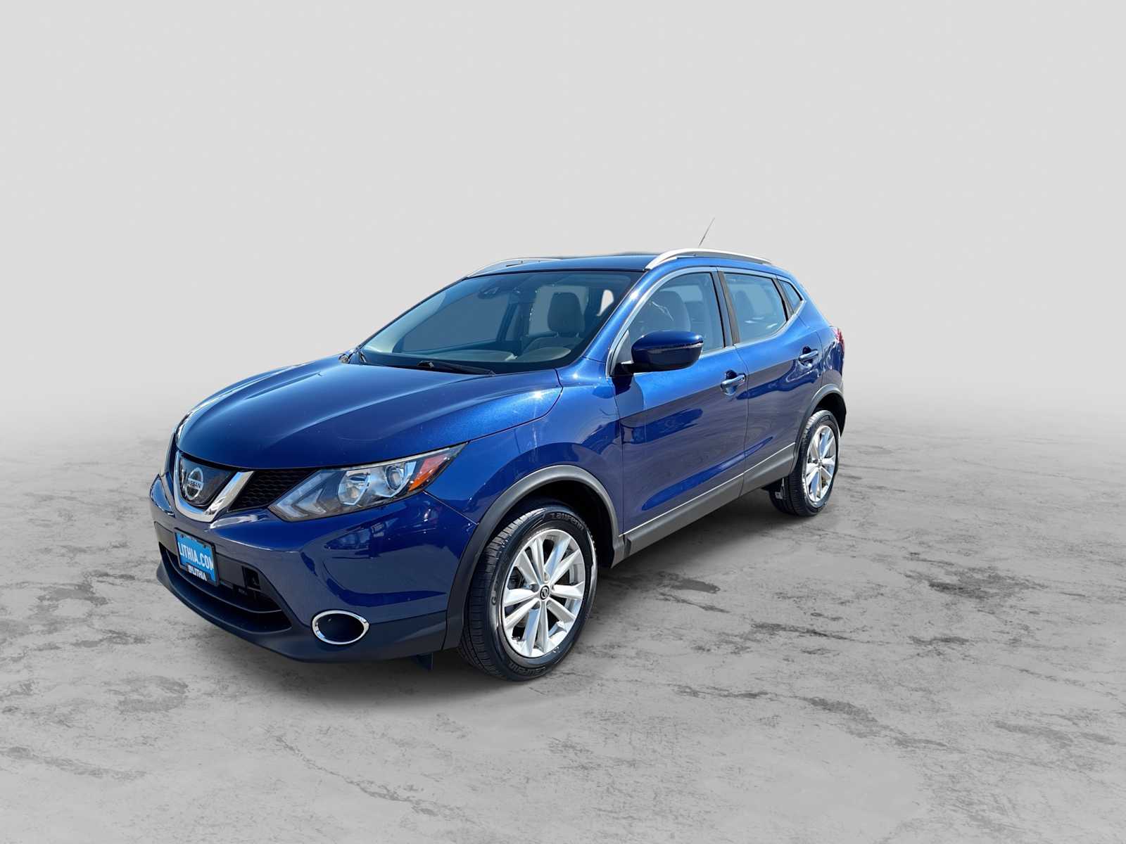 Thumbnail: 2019 Nissan Rogue Sport - 4