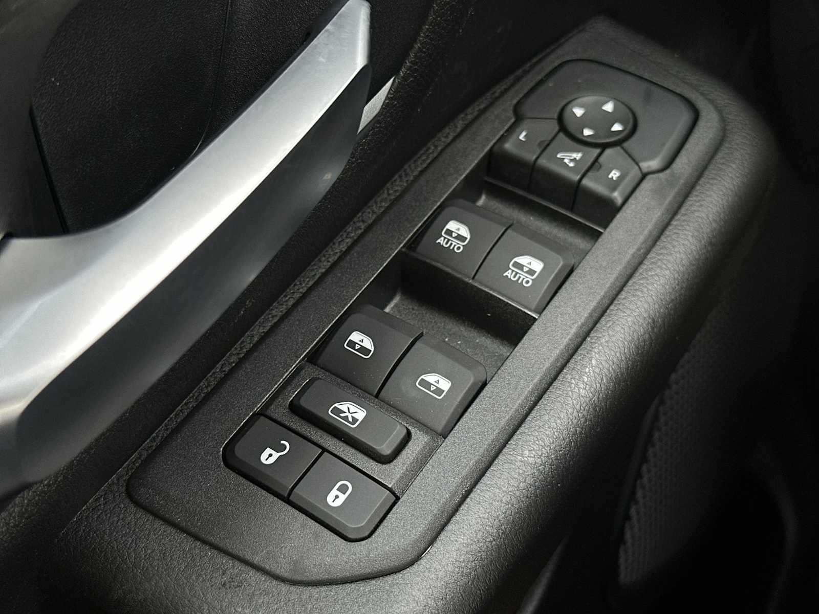 Thumbnail: 2026 RAM 1500 - 15