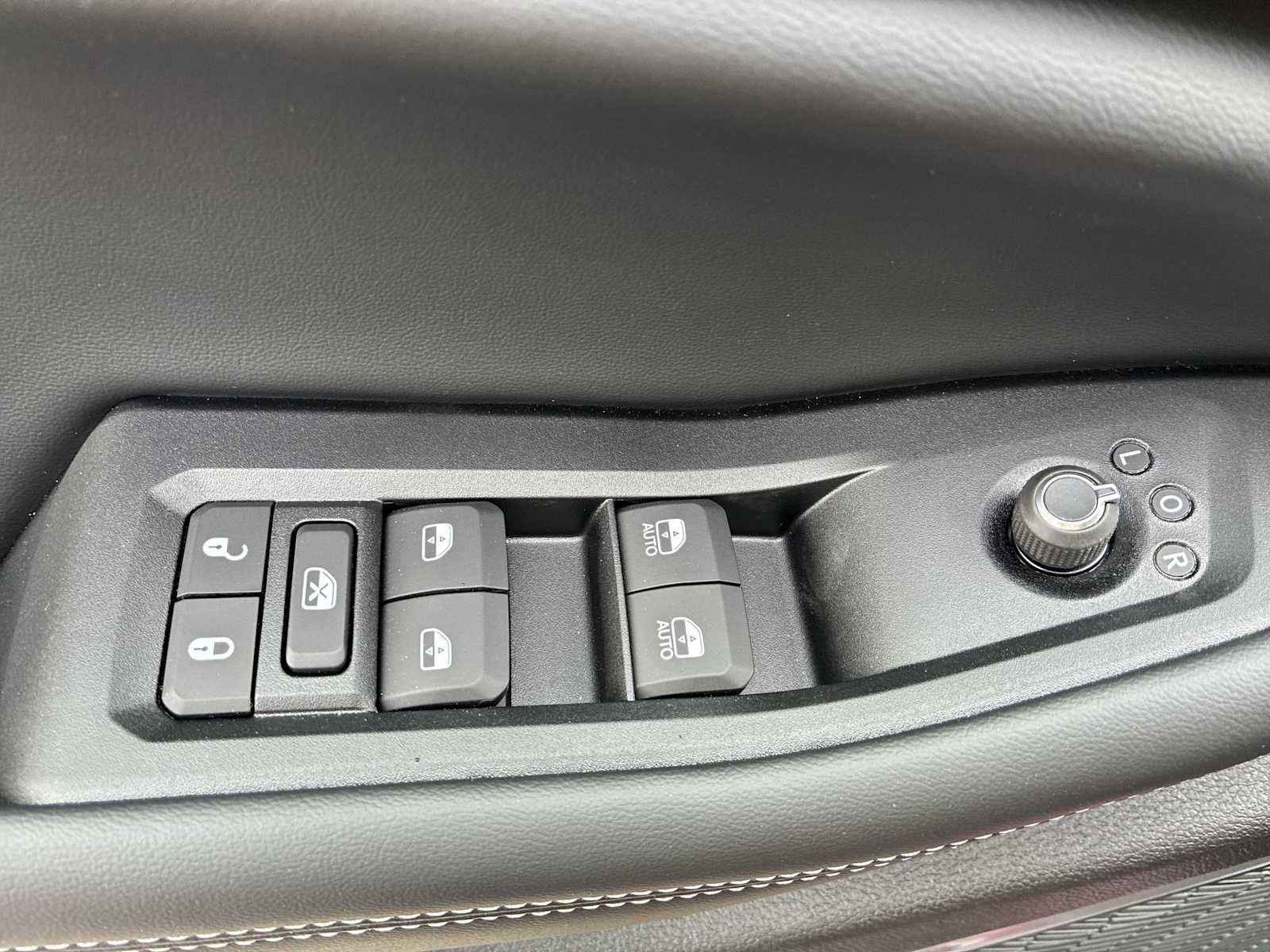 Thumbnail: 2026 Jeep Grand Cherokee - 15