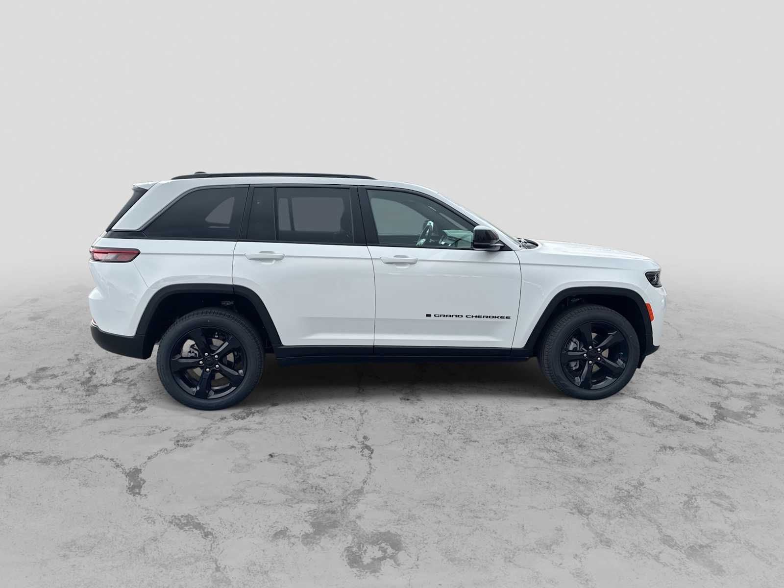 Thumbnail: 2026 Jeep Grand Cherokee - 9