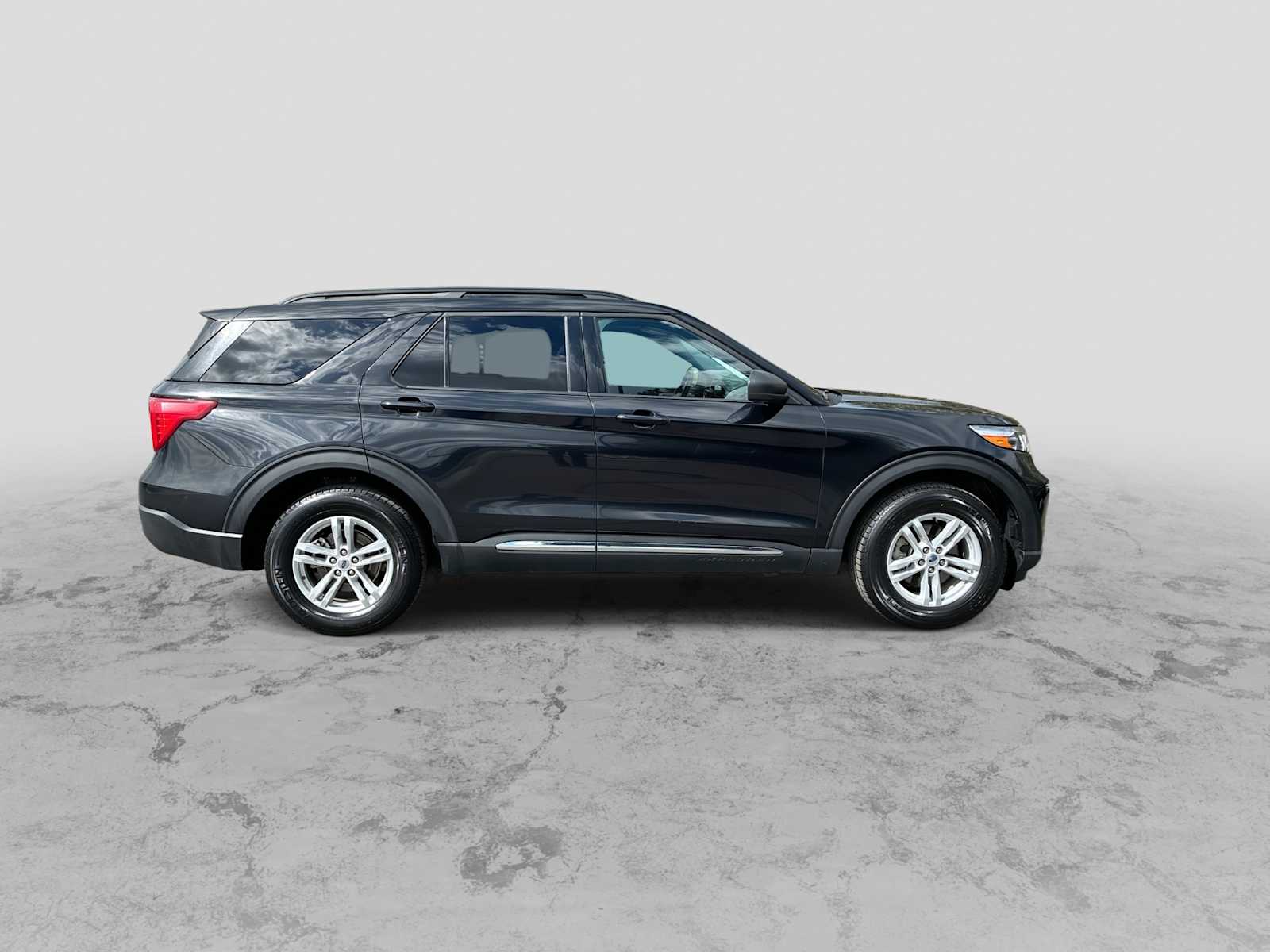 Thumbnail: 2024 Ford Explorer - 9