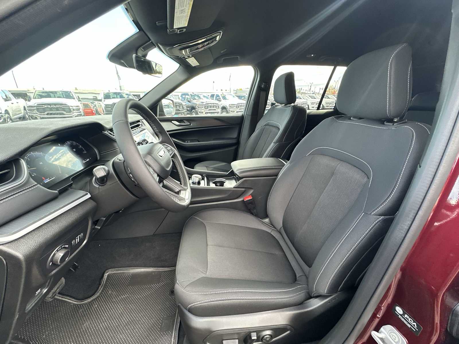 Thumbnail: 2025 Jeep Grand Cherokee - 13