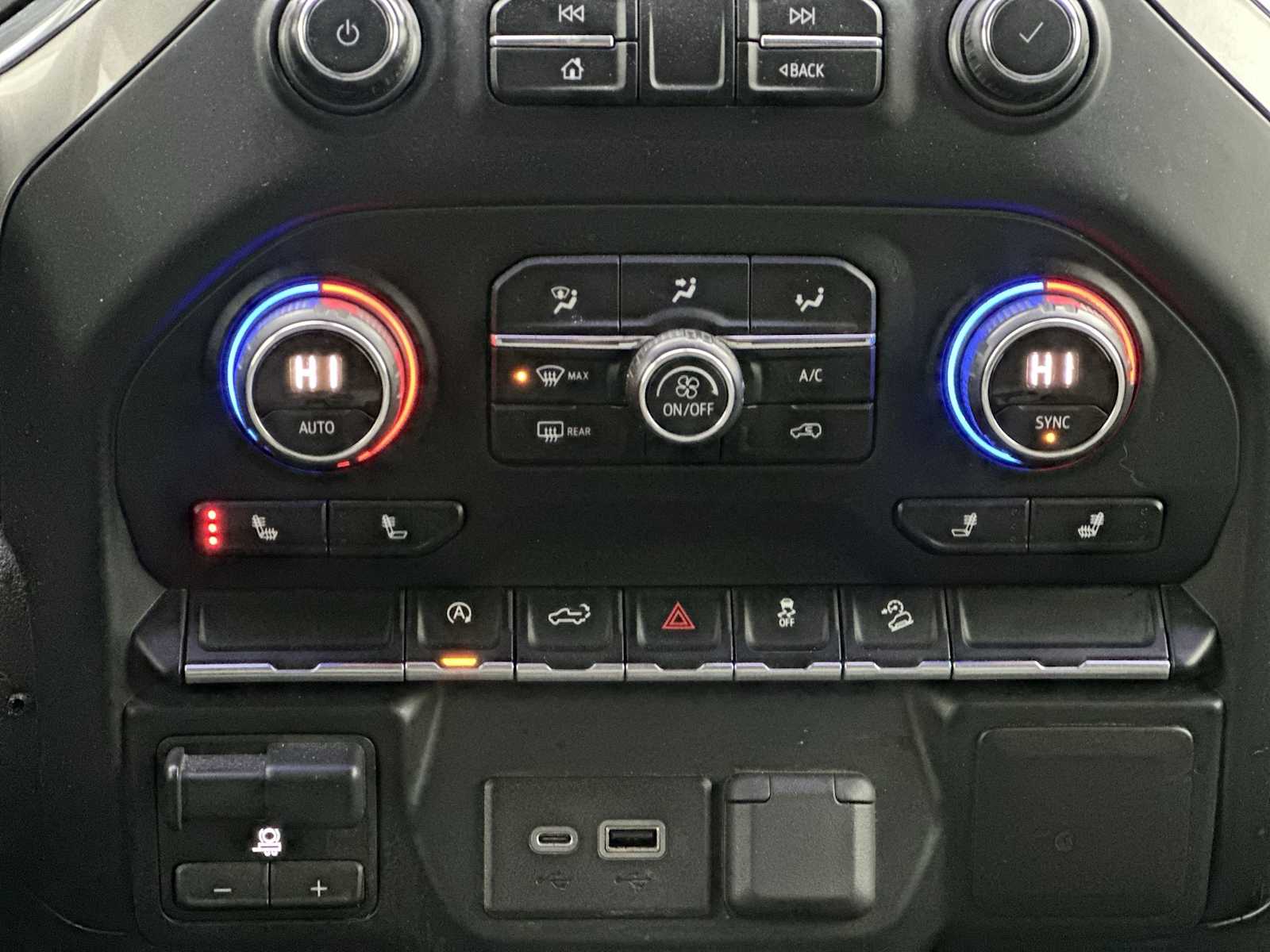 Thumbnail: 2019 Chevrolet Silverado 1500 - 16