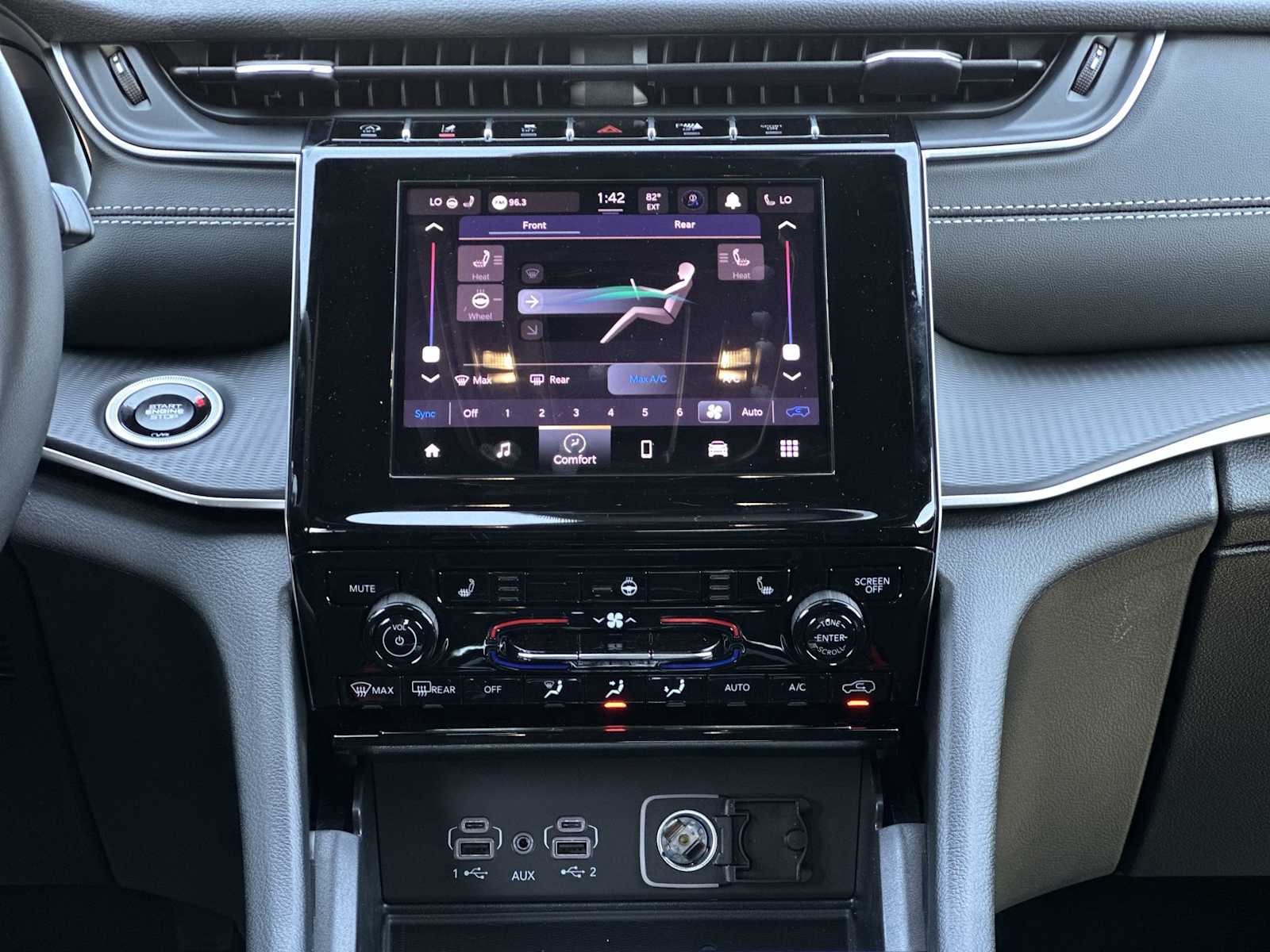 Thumbnail: 2025 Jeep Grand Cherokee - 16