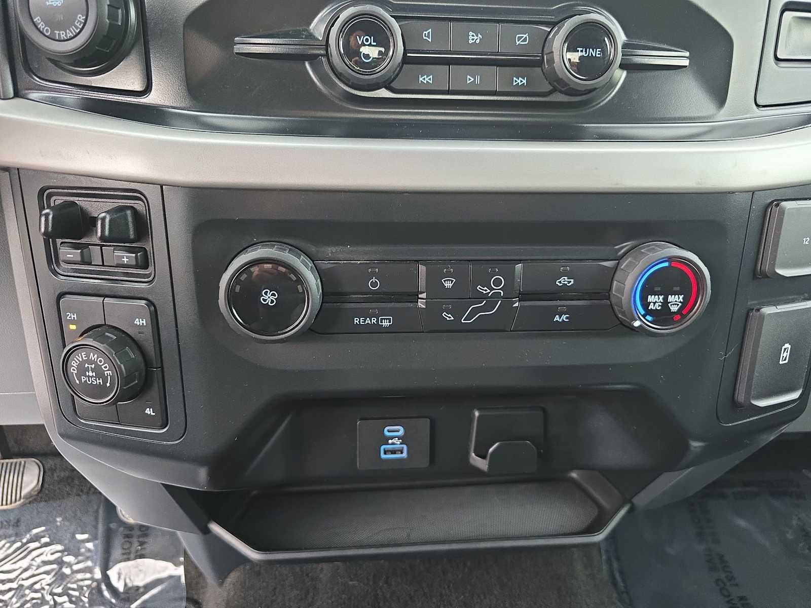 Thumbnail: 2022 Ford F-150 - 16