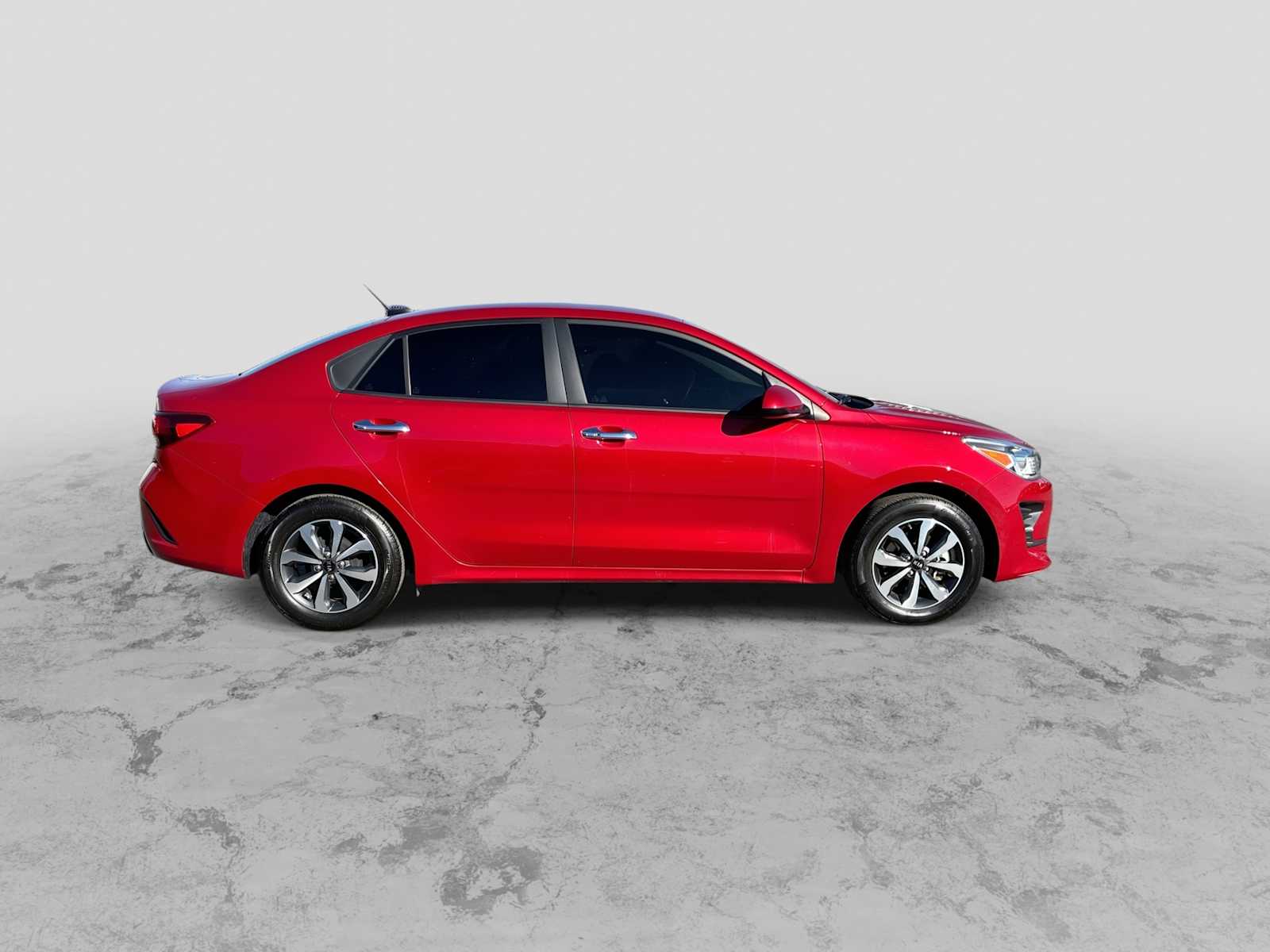 Thumbnail: 2021 Kia Rio - 9