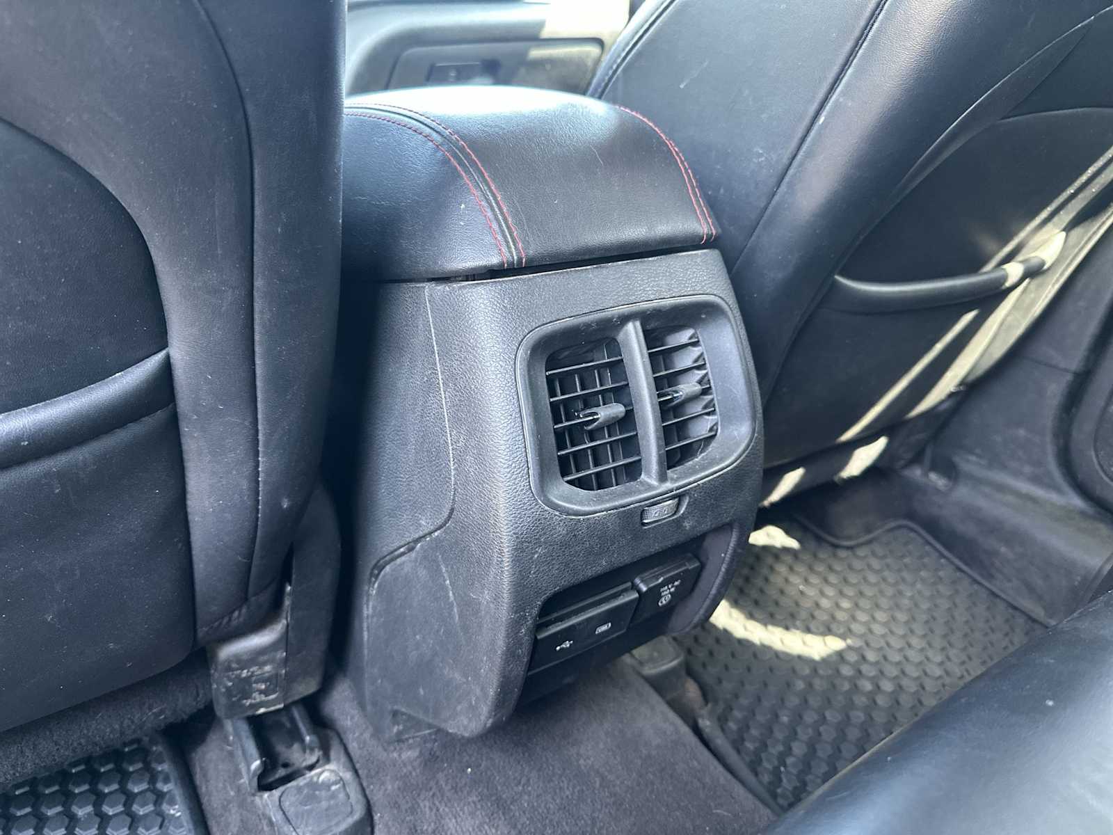 Thumbnail: 2019 Jeep Cherokee - 20
