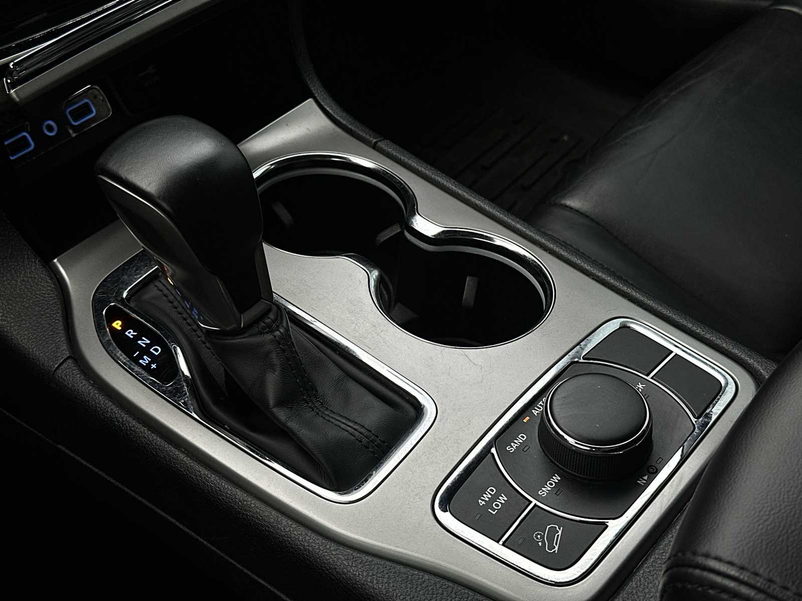 Thumbnail: 2022 Jeep Grand Cherokee - 21