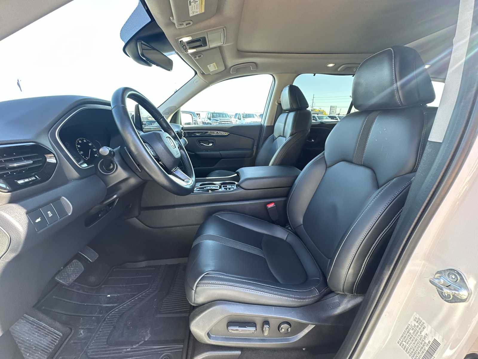 Thumbnail: 2023 Honda Pilot - 13