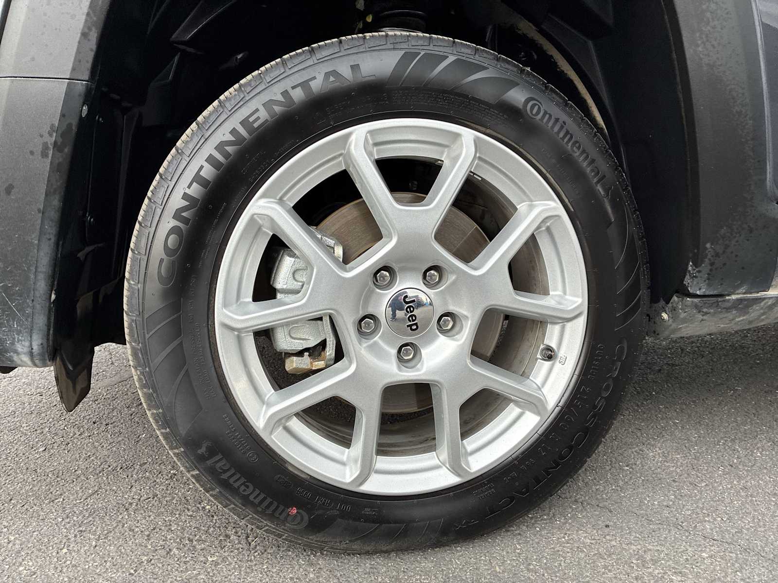 Thumbnail: 2023 Jeep Renegade - 18