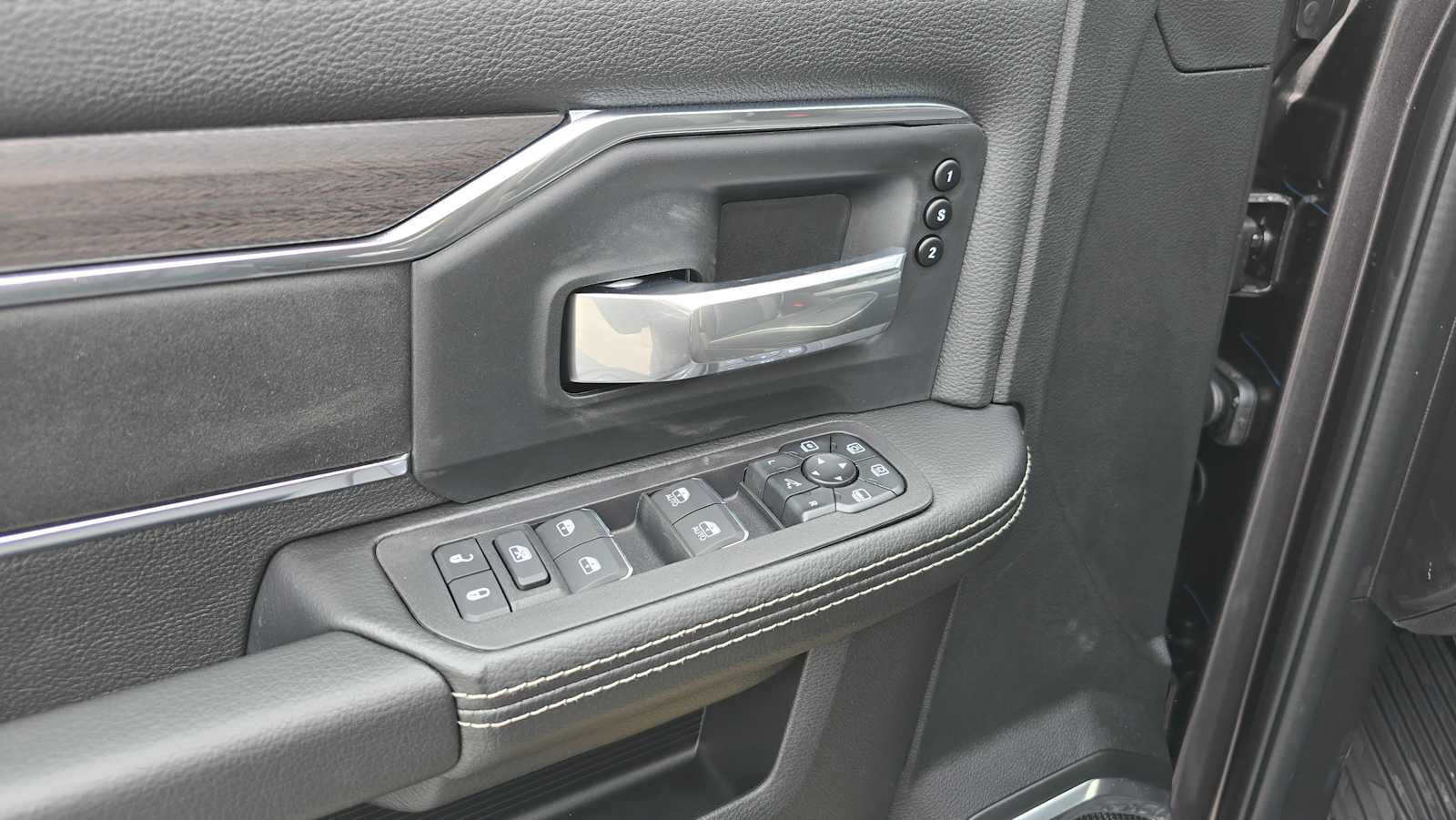 2025 RAM 3500 Laramie 24