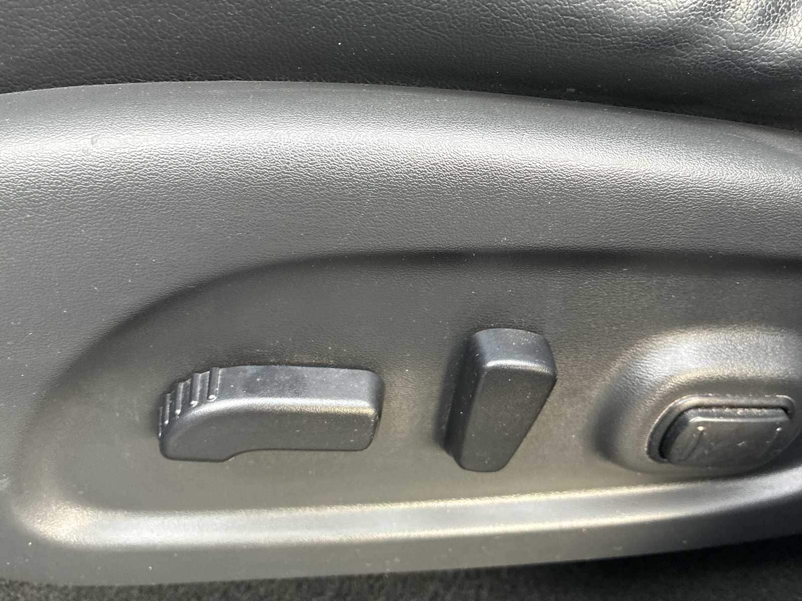 Thumbnail: 2020 Nissan Pathfinder - 14