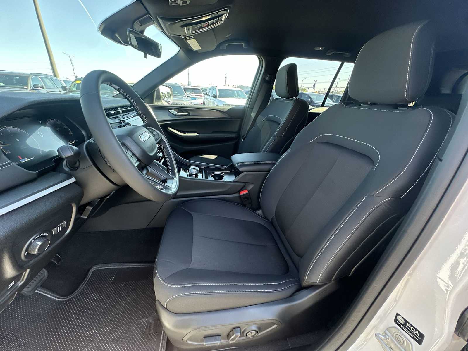 Thumbnail: 2025 Jeep Grand Cherokee - 13