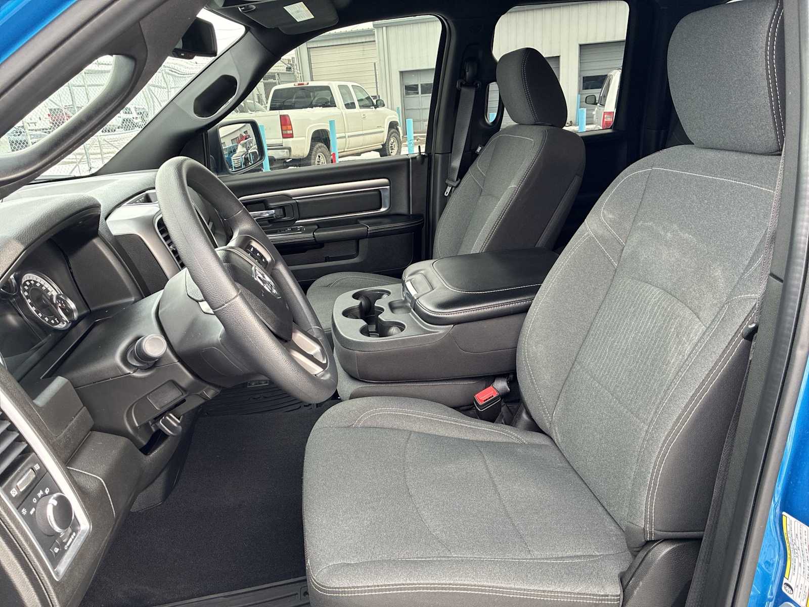 Thumbnail: 2022 RAM 1500 Classic - 13