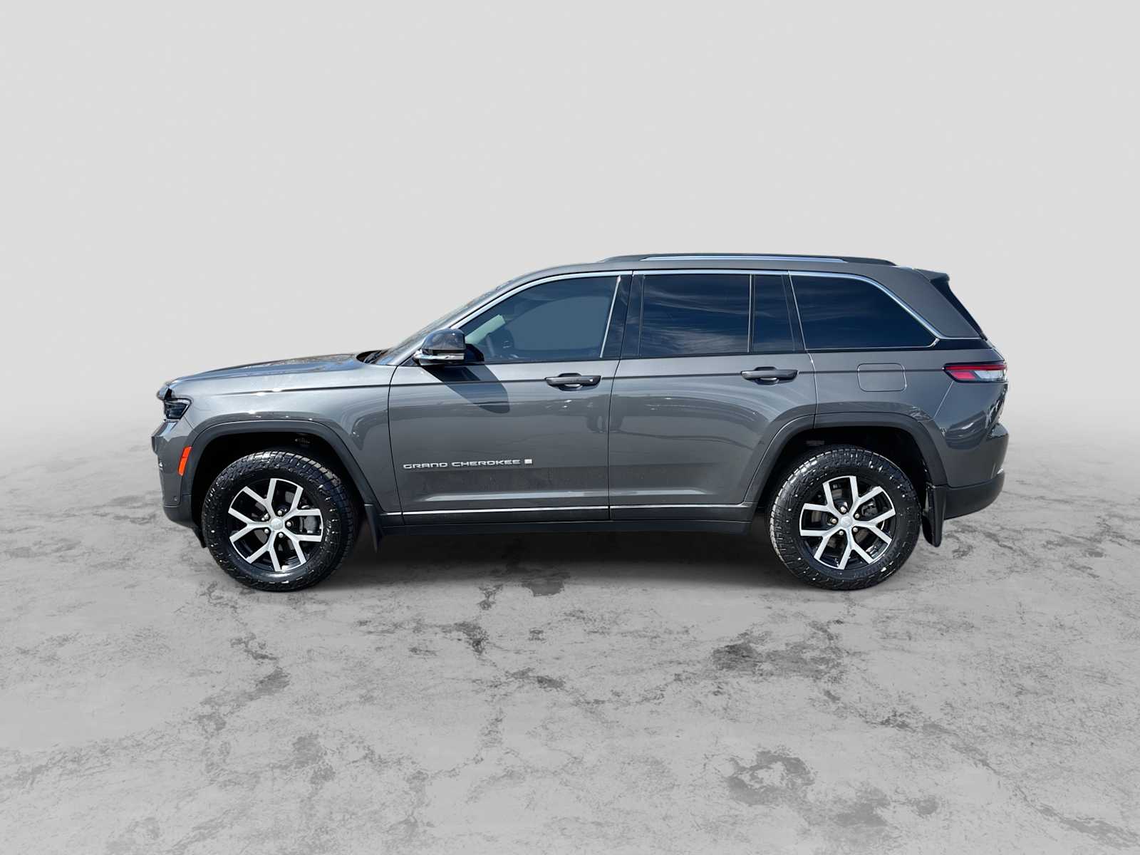 Thumbnail: 2023 Jeep Grand Cherokee - 5