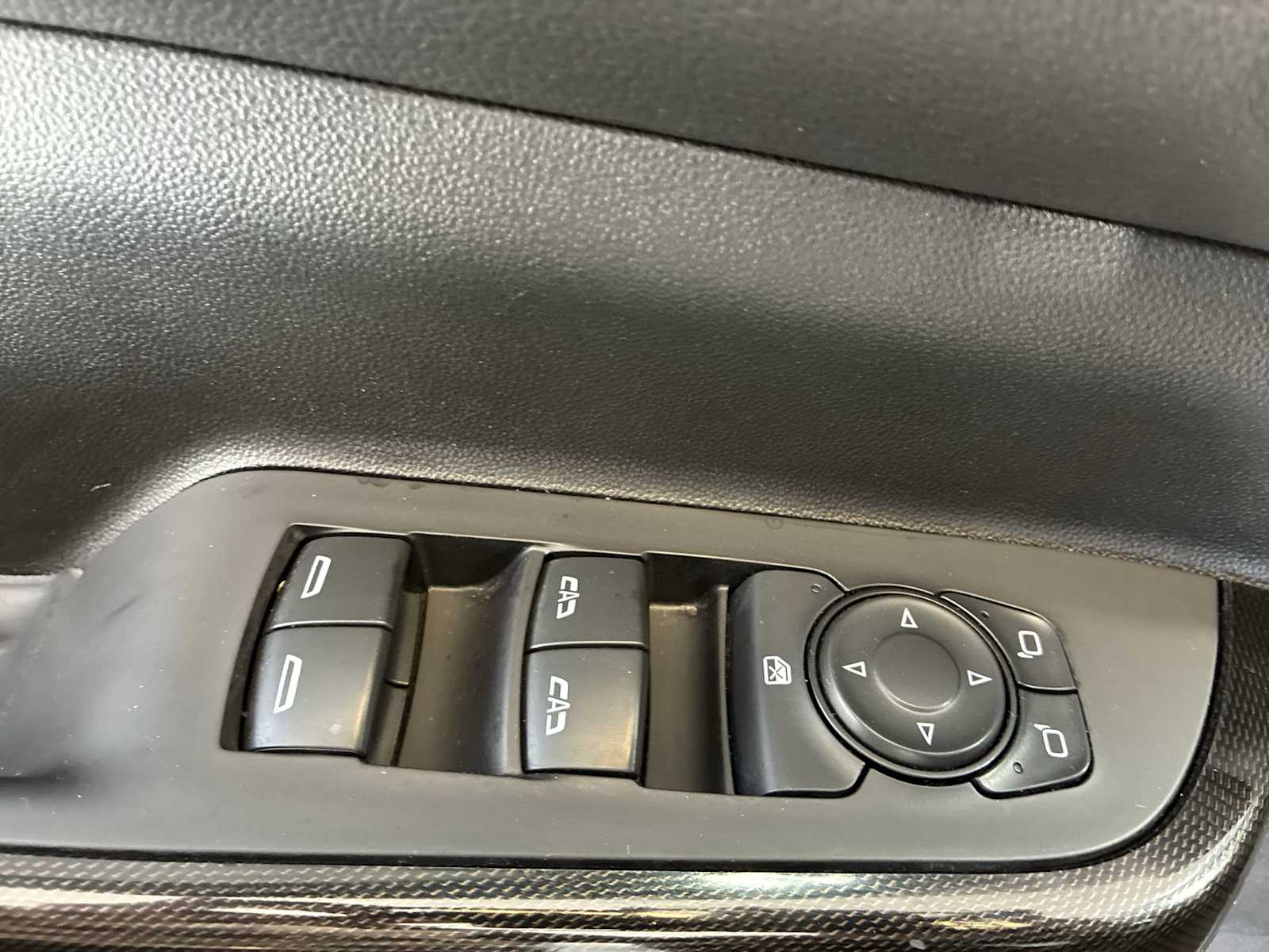 Thumbnail: 2021 GMC Acadia - 15